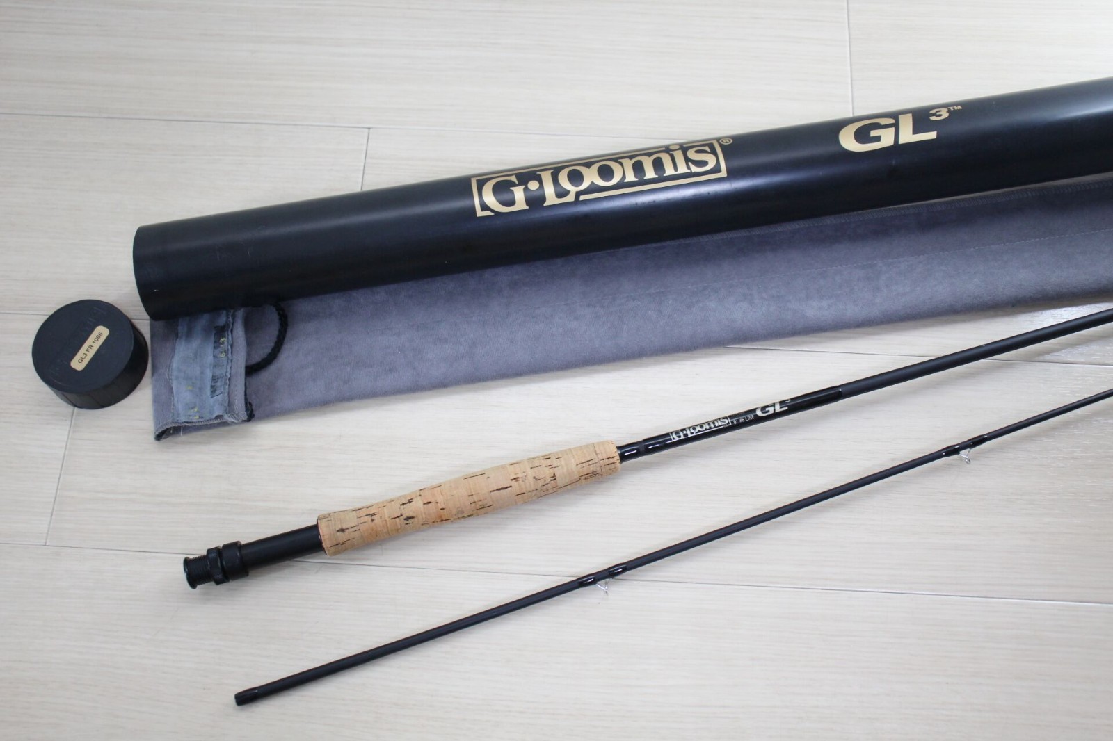 G.Loomis GL3 FR1086 Fly Rod 9ft 6wt 2pc Tube Sock Made in USA M130