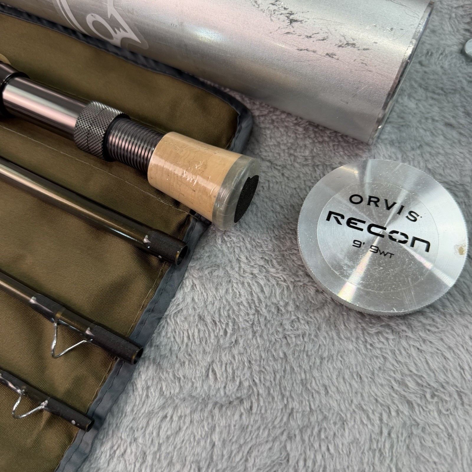 Orvis Recon Fly Fishing Rod 9’ 9wt 4pc Mod Action w Tube & Sock Excellent Y217