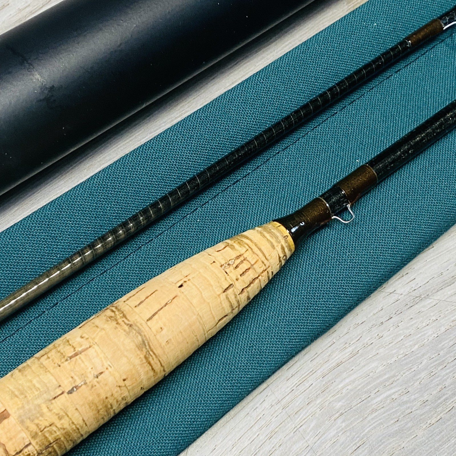 Orvis Superfine Seven Eleven 7’11” 4wt Fly rod w/Tube Socks