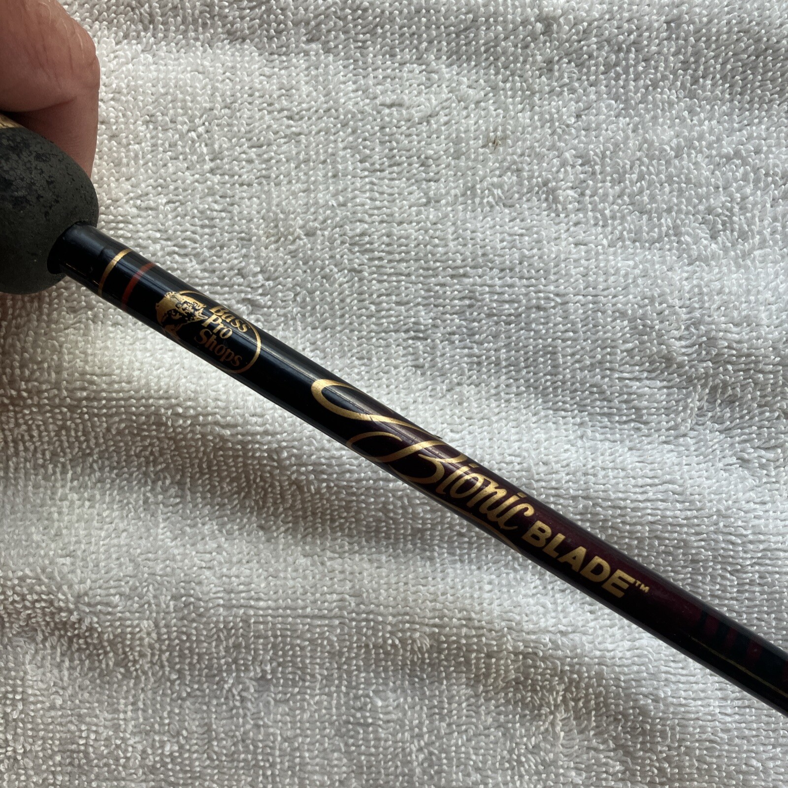 Bass Pro Shops BB58ms 1-Piece IM6 Graphite Medium Bass Action Casting Rod 5’8”