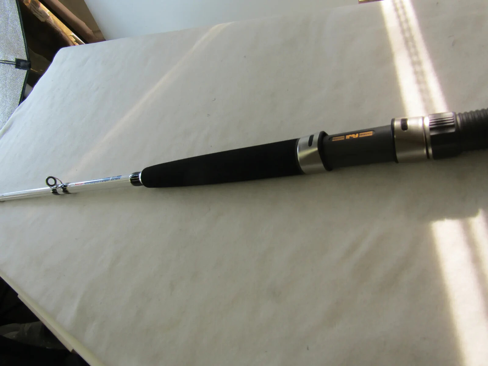 Amano tsurigu ZEALOT NEW Standing Fighter Power 14-190 Glass Solid rod
