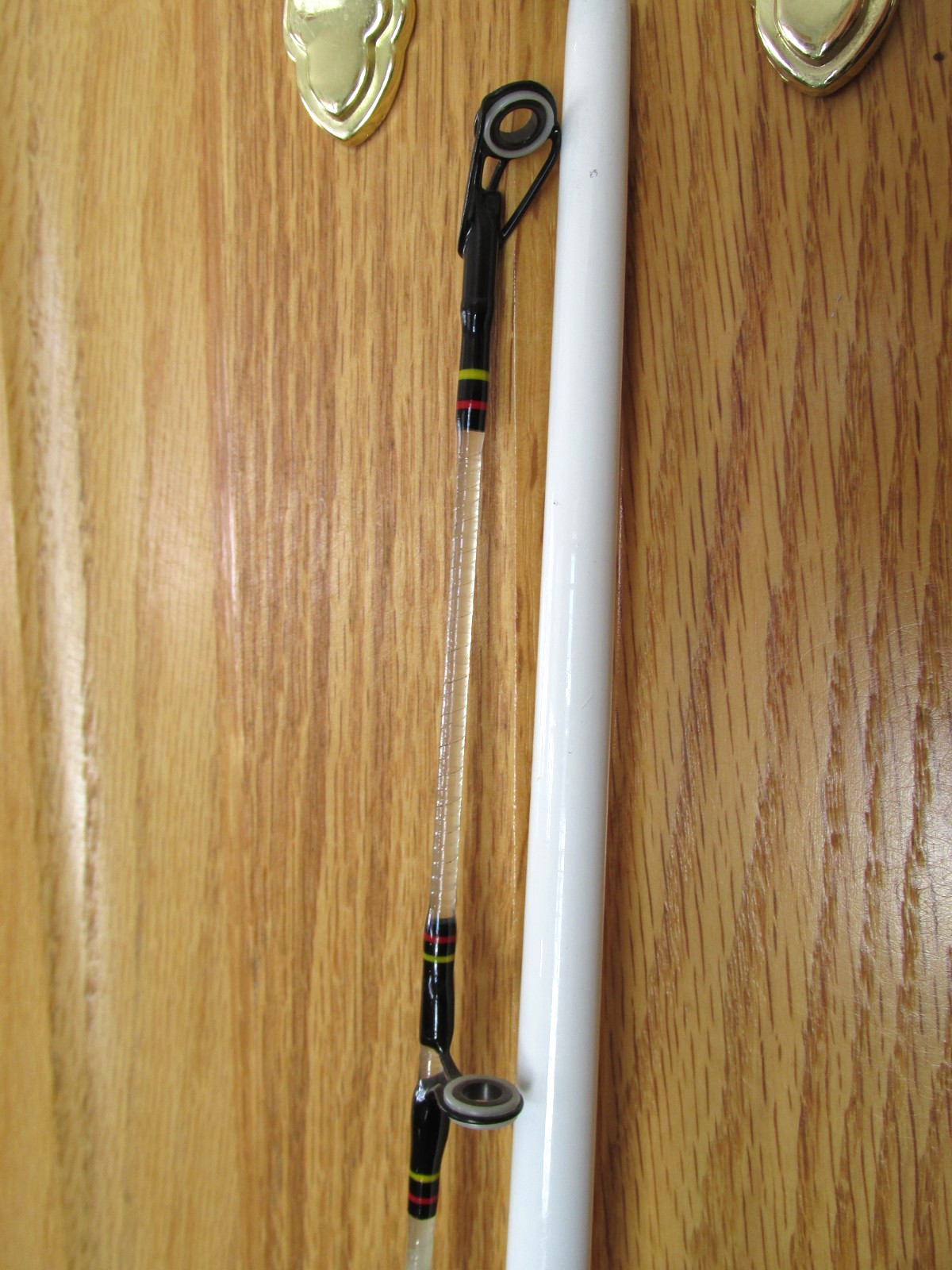STRAIGHT BUTT! SHAKESPEARE UGLYSTIK CATFISH~8′ 2 pc~Casting Rod~Med Heavy NEW