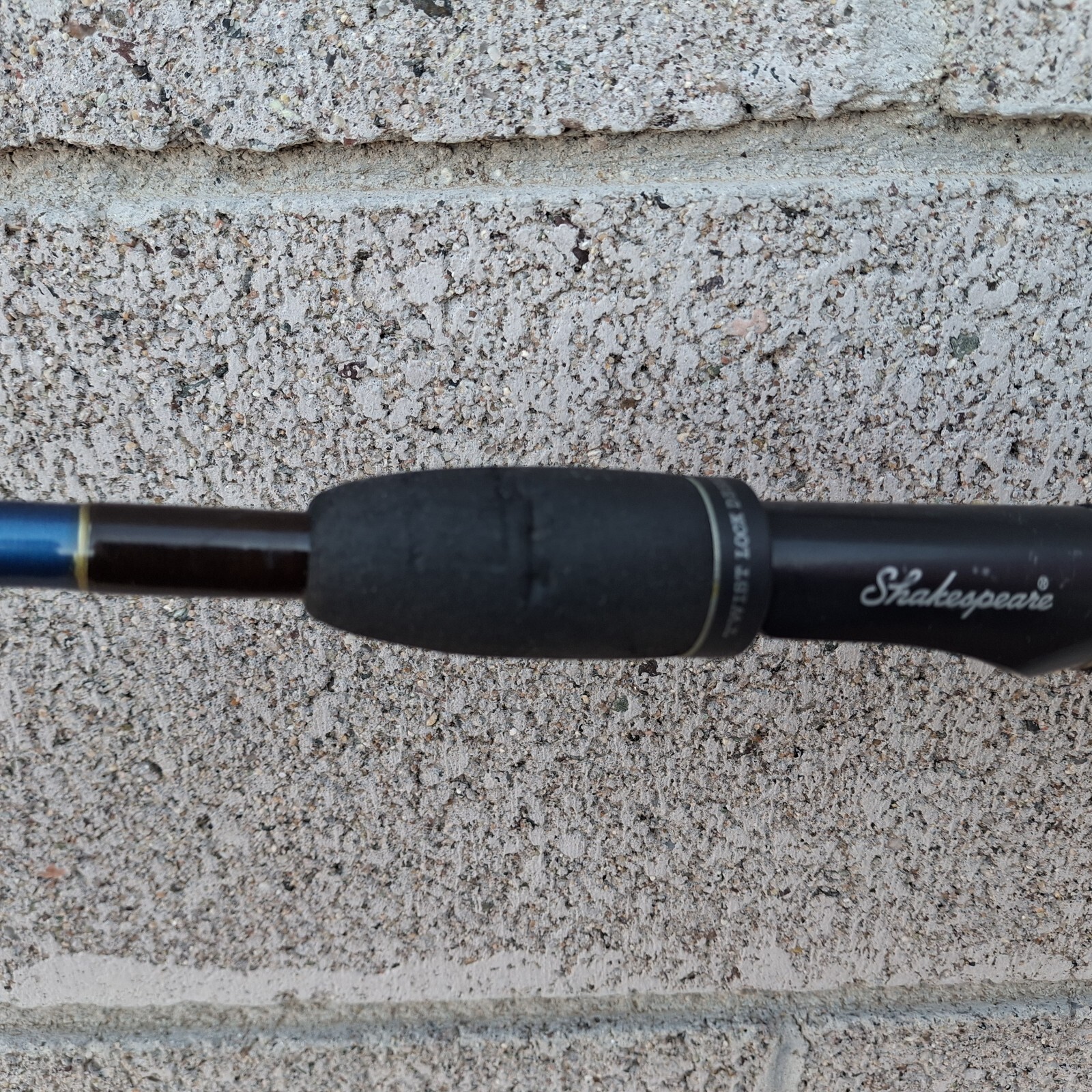 Shakespeare Spectrum Spinning Rod Blue 4-6 Lb Line Light Action 5′-6″ SP20 56-2L