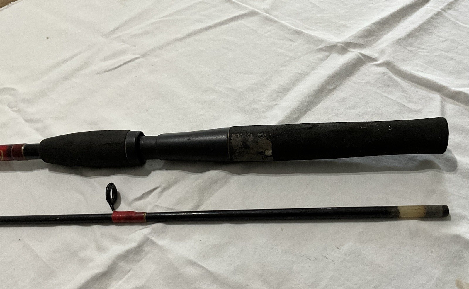 Shakespeare Contender 6’6″ 2pc Spinning Rod, HSS-652M – Medium Action
