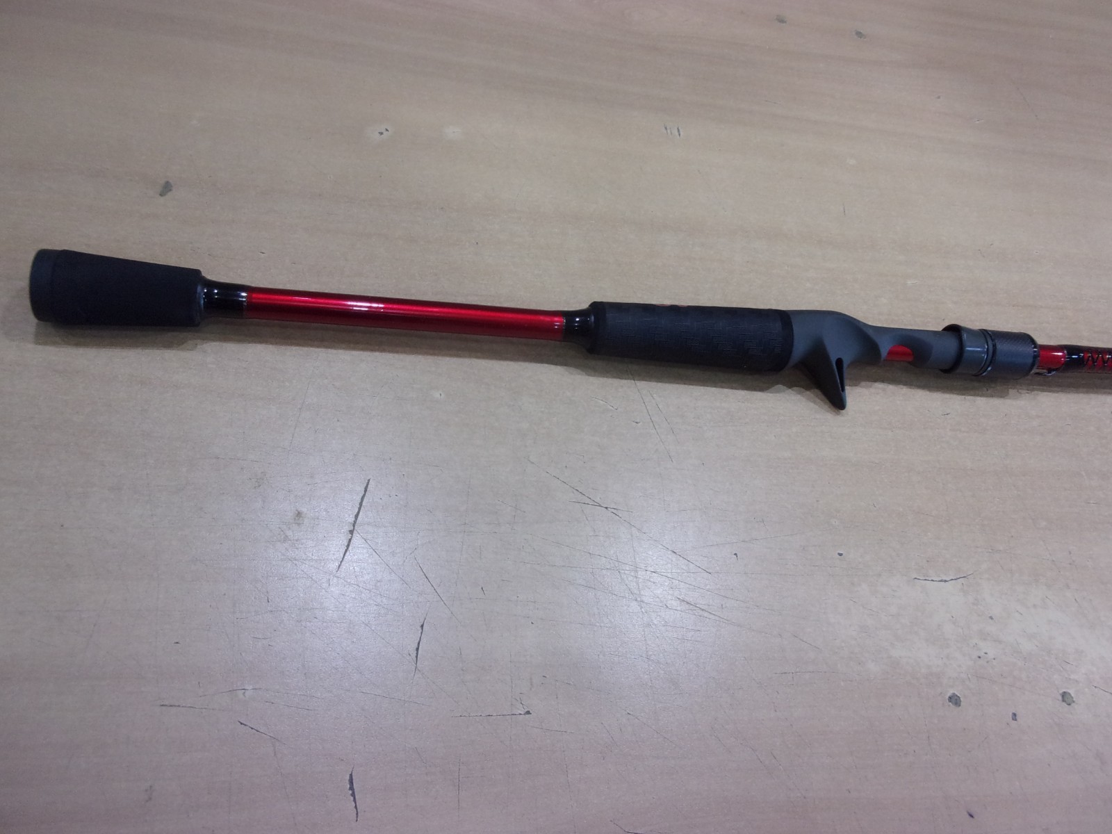 SHAKESPEARE UGLY STIK CARBON 7 foot 6 inch Heavy casting rod