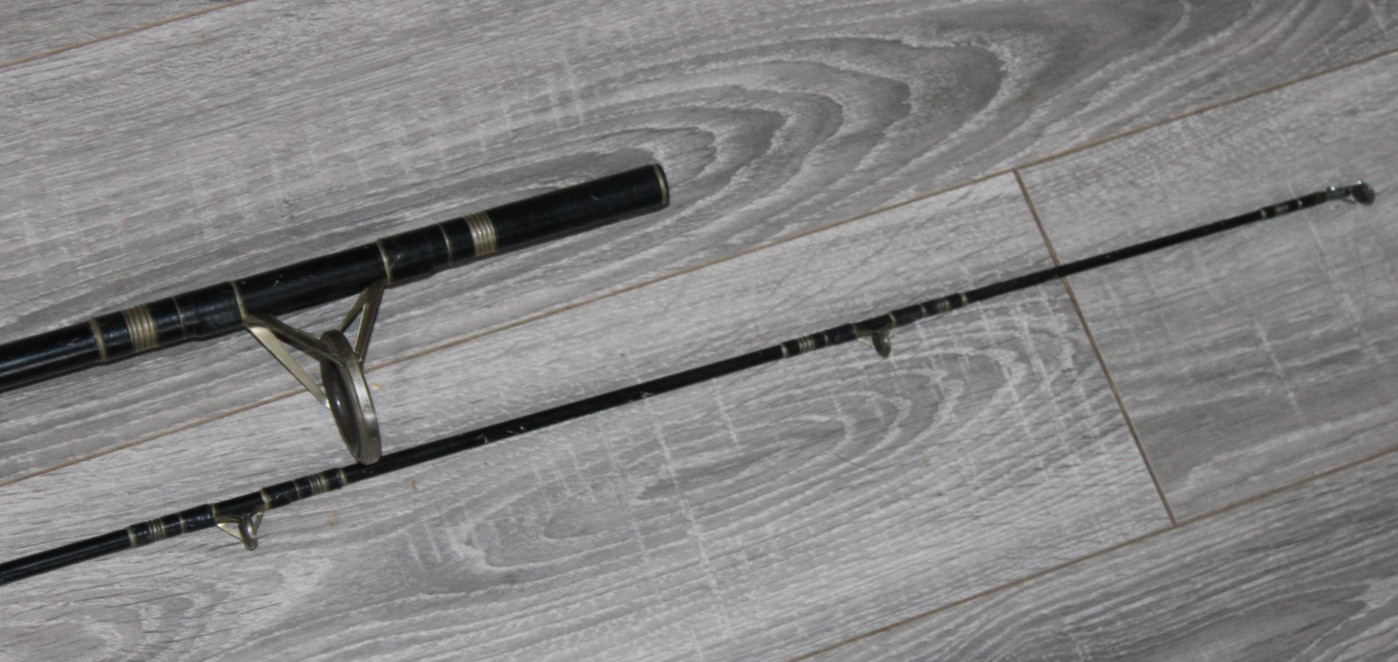 OLDER MASTER Power Stick 9200 8 ft 2 pc Fishing Rod