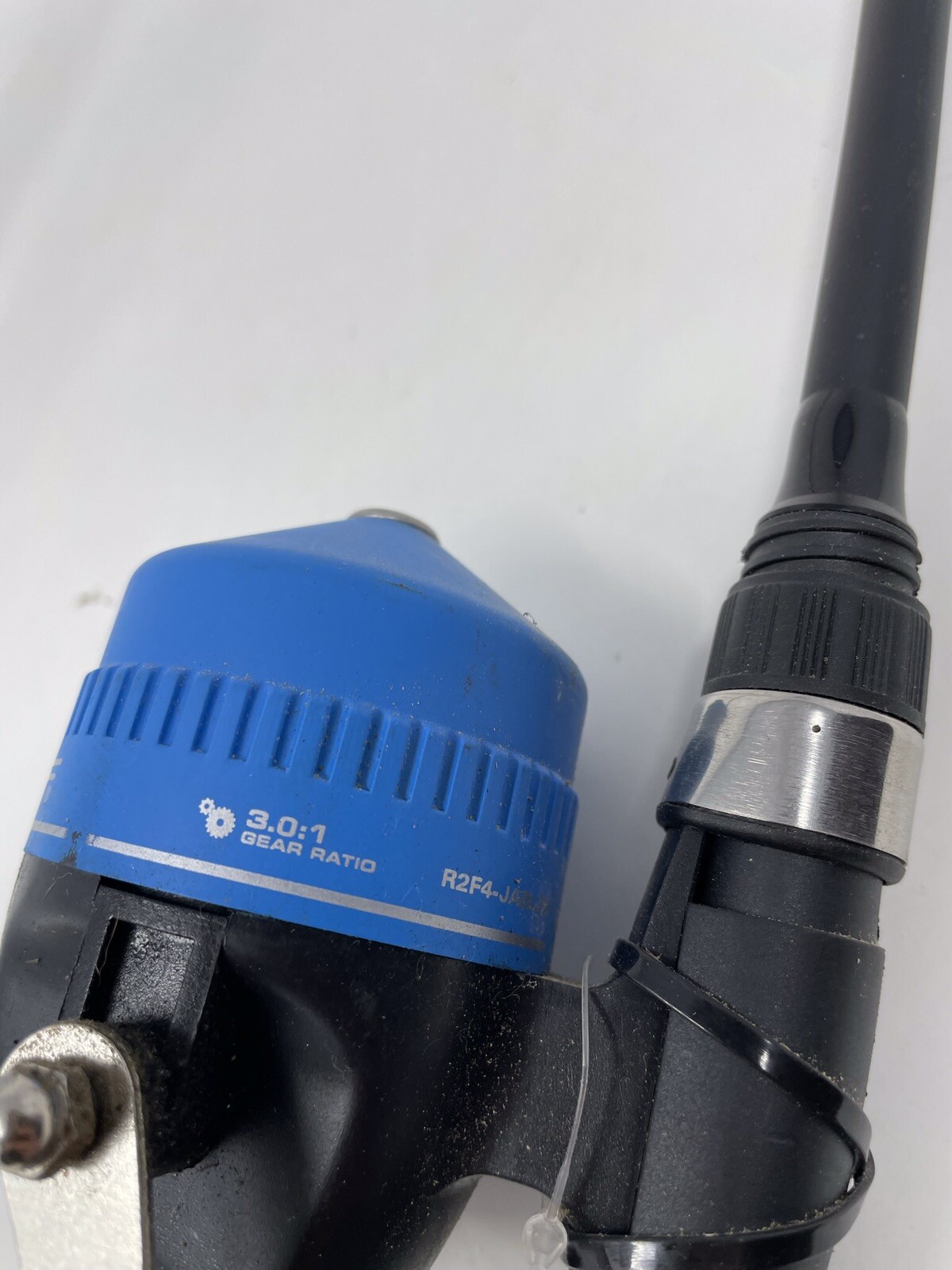 South Bend R2F Performance Series R2F4-JABT-SC Telescopic Rod And Reel