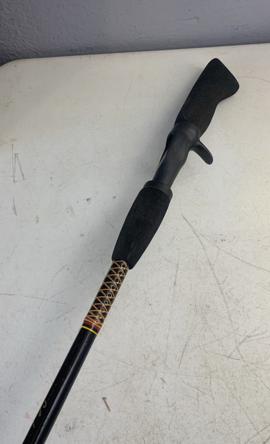 Vintage Ugly Stik Baitcasting Rod BCL 1100 6 ft Medium Action 1 Piece 12-20 Lb.