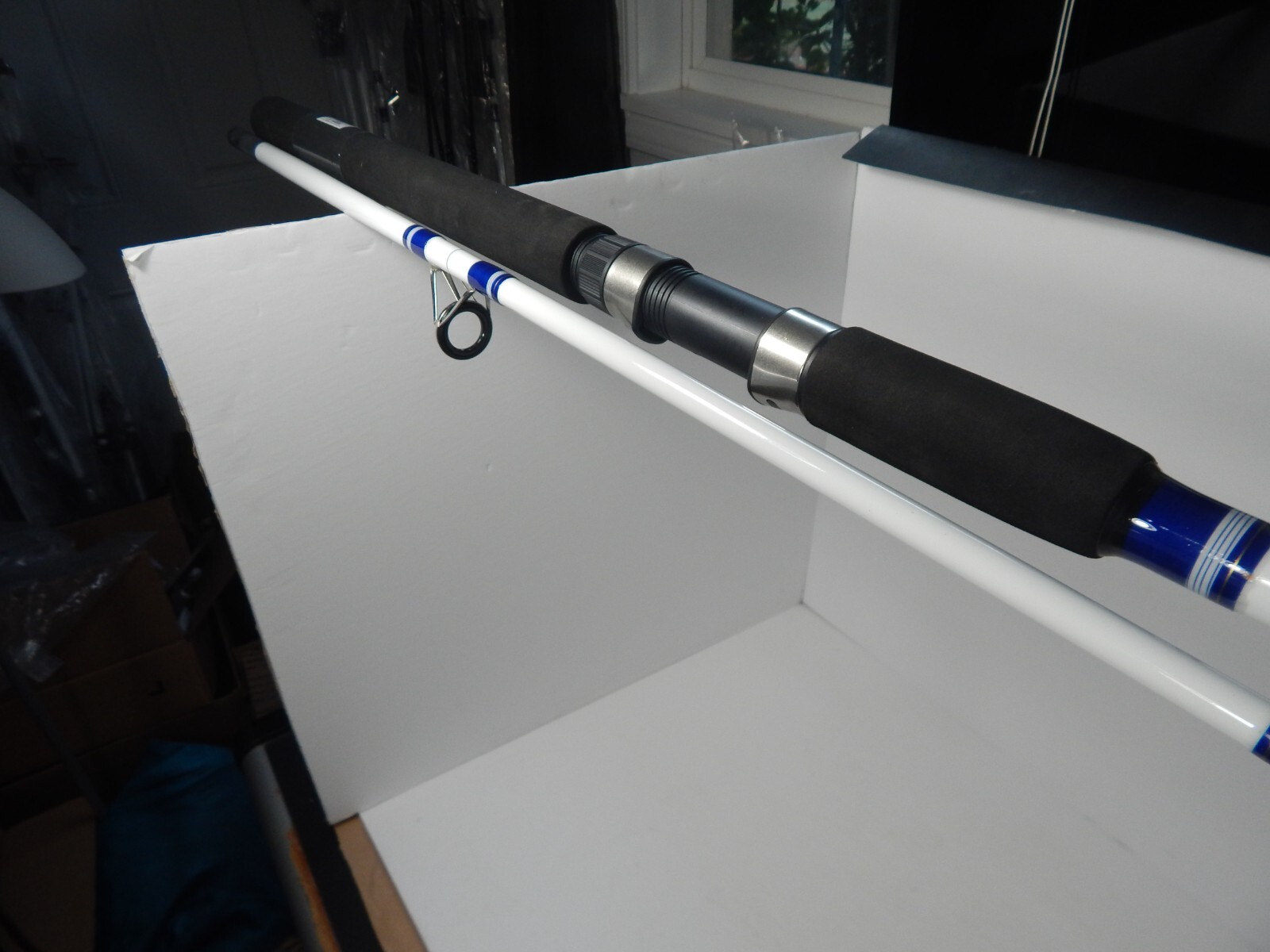 OKUMA TUNDRA 10′ SURF SPINNING ROD, 2pcs. Line 25lbs,Lure 2.5 oz.