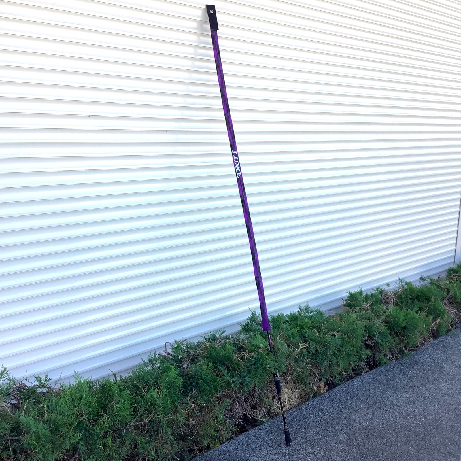 6’6 Gamakatsu Fishing Rod Luxxe Avenge Bait Casting 2 Piece Med-Light (B66M-R)