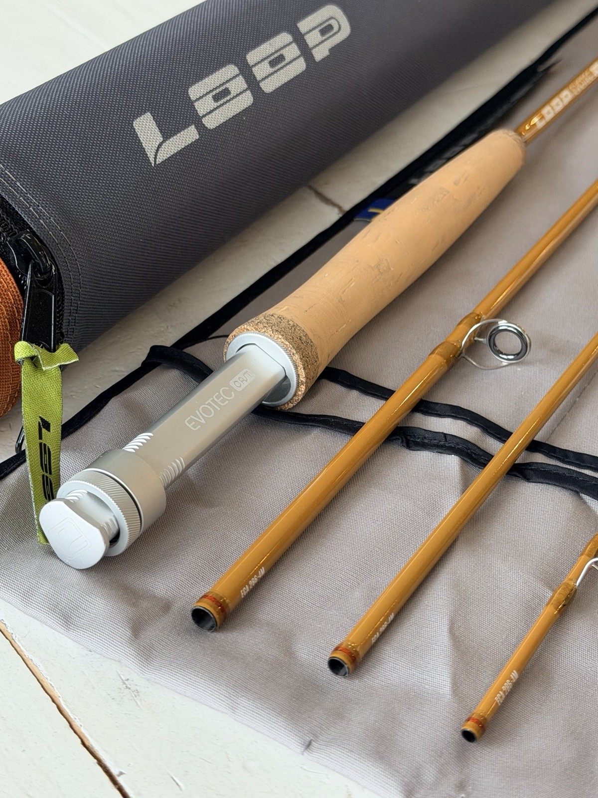 **BEAUTIFUL**🔥 LOOP EVOTEC Cast 2wt. 8’6”in/4pc Flyrod!! 🔥~LEGENDARY~🔥