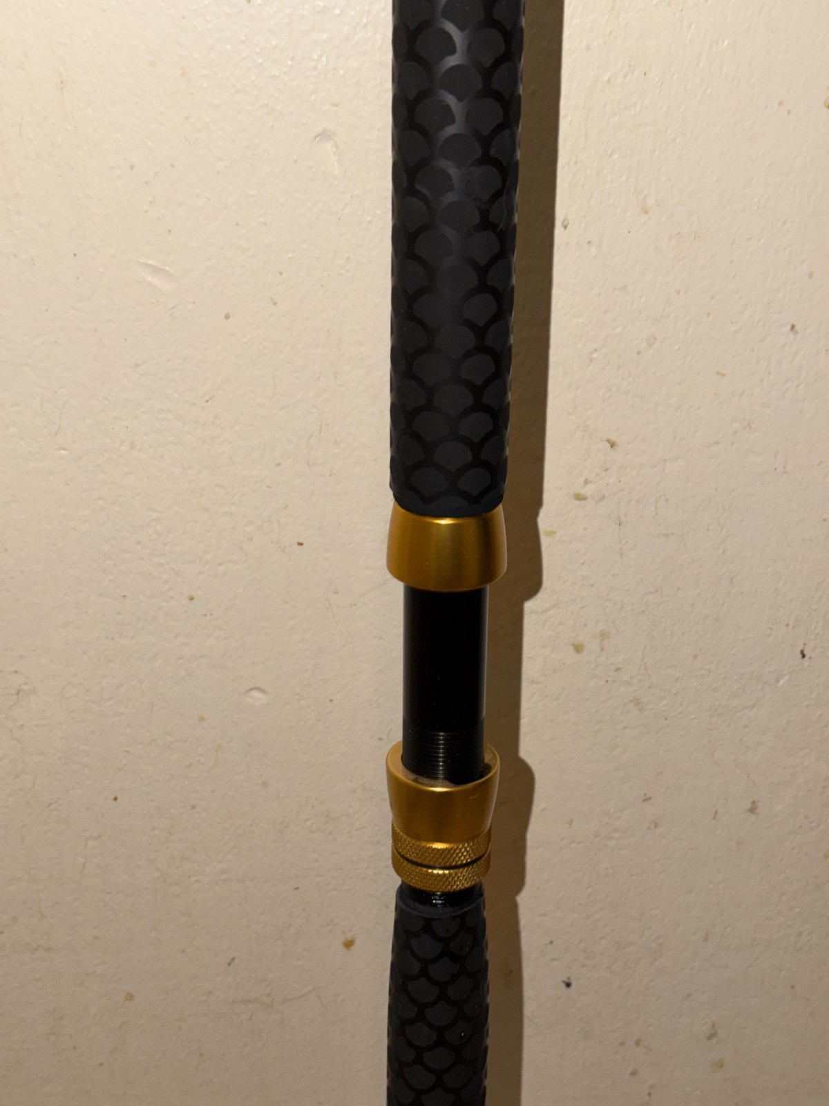 CUSTOM CONVENTIONAL ROD 7′ BLACK/GOLD SILVER MARBLE 15-30 LB TURBO NEW