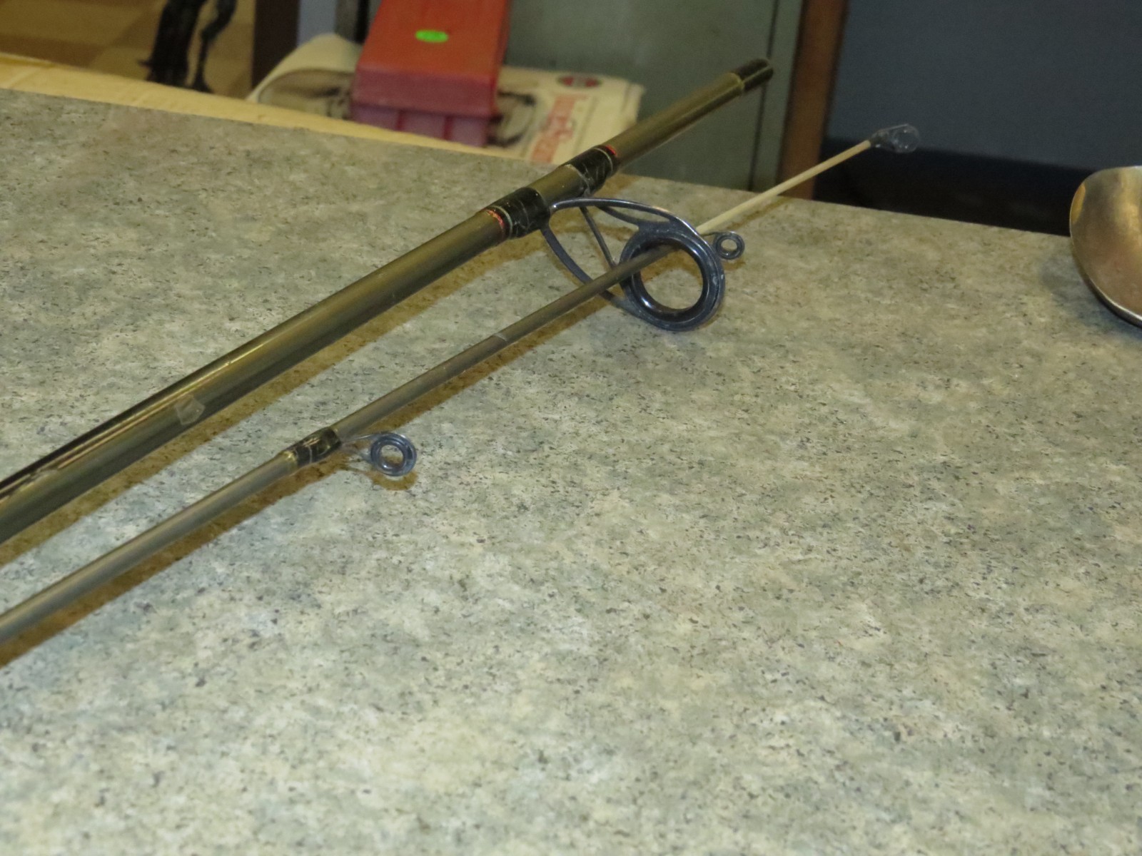 Rhino Titanium RRS662M 6′ 6″ 2pc Medium/ Action Casting Rod