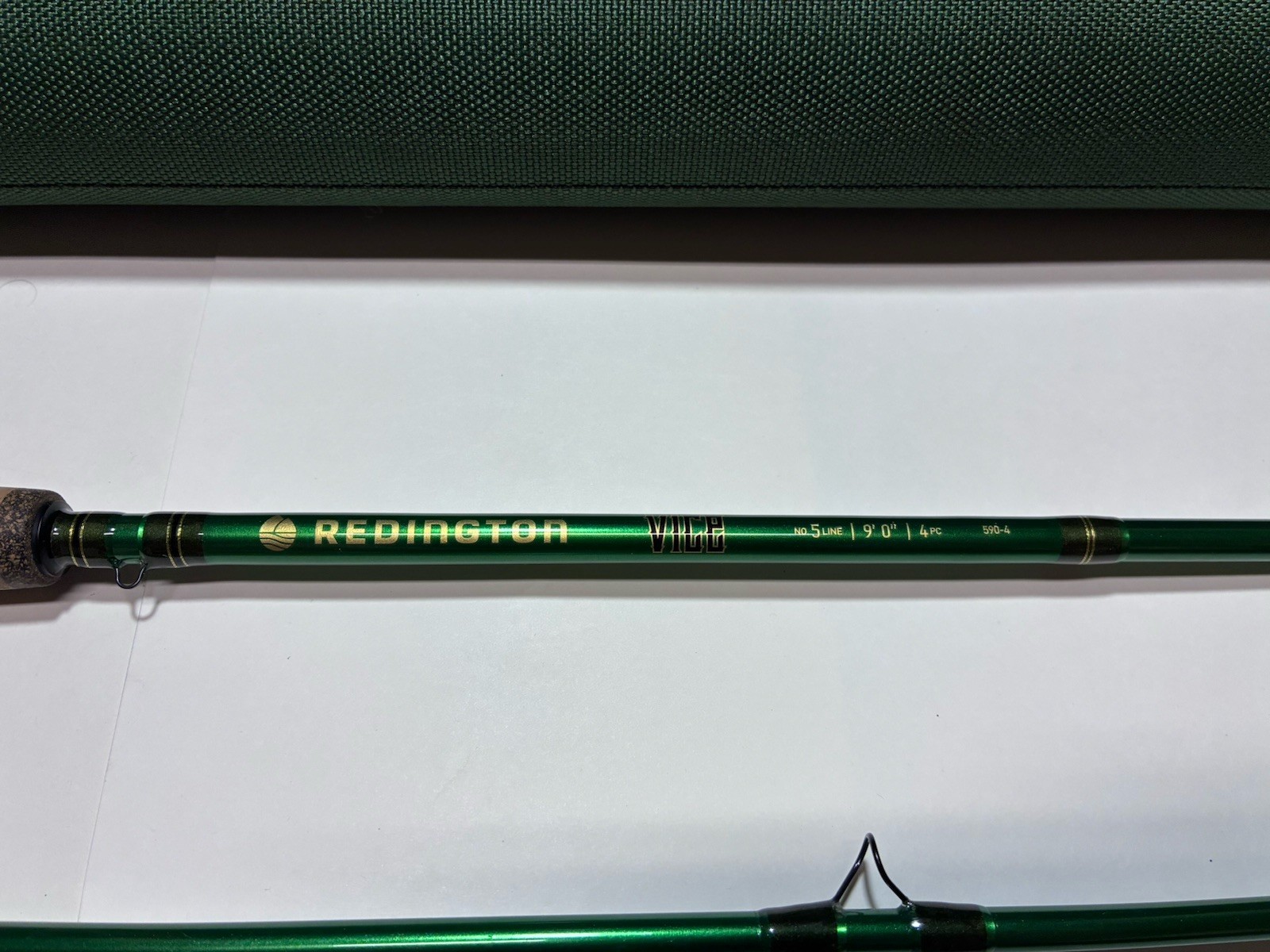 Redington Vice 590-4 Fly Rod 9′ 5wt 4pc Fast Graphite Green w/ Tube