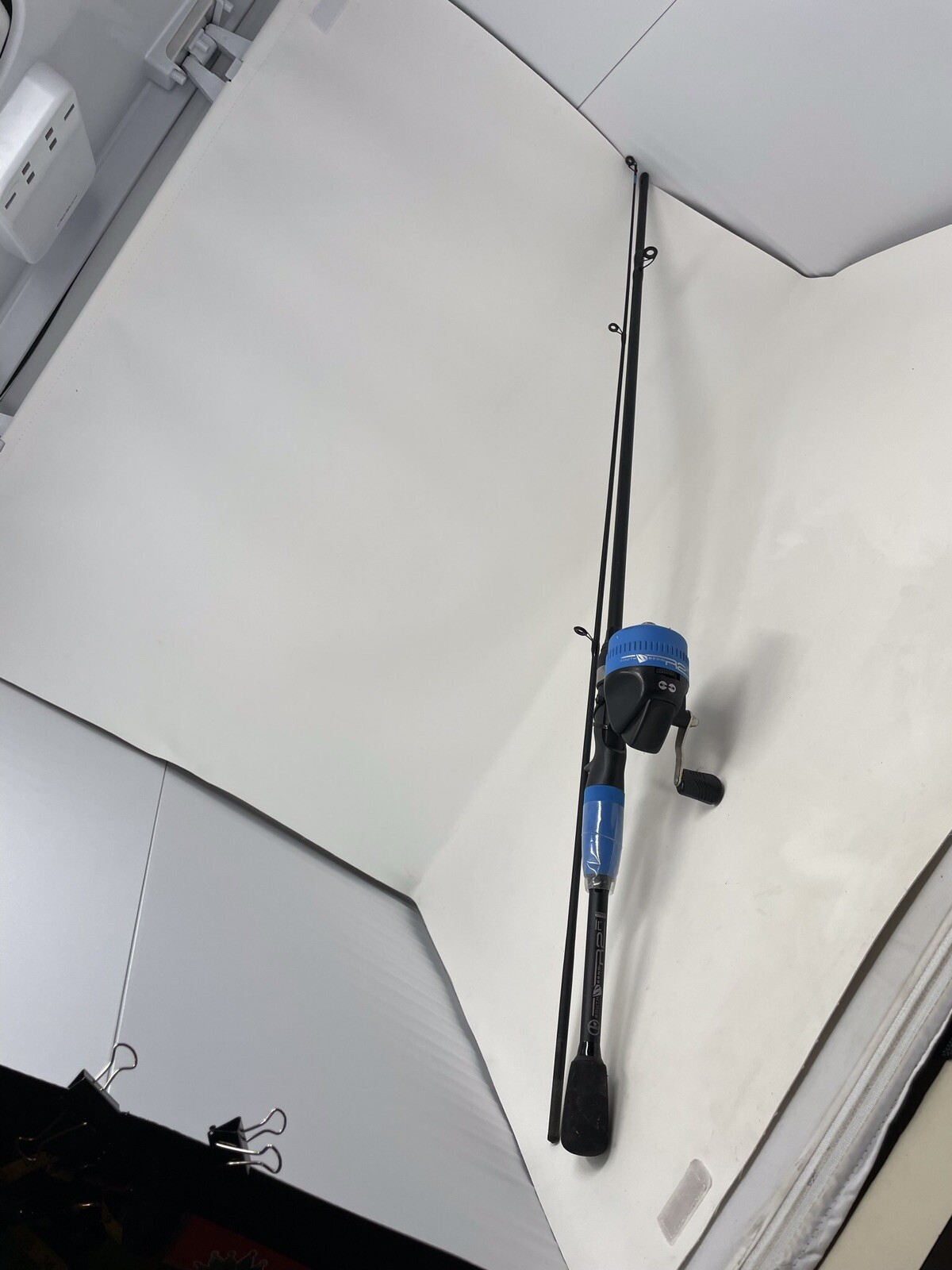 South Bend R2F Performance Series R2F4-JABT-SC Telescopic Rod And Reel