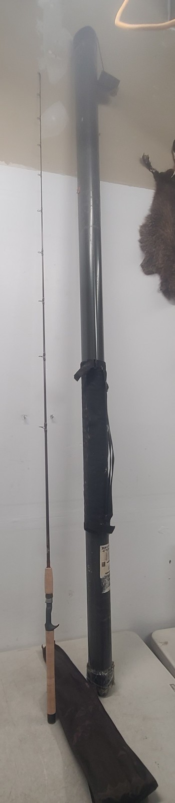 Rare Fenwick HMG AV Aramid Veil Design 7′ 1 Piece Spinning Rod W/Hard Case