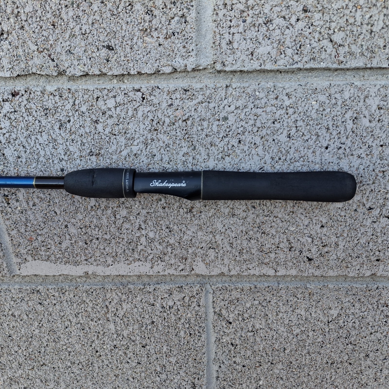 Shakespeare Spectrum Spinning Rod Blue 4-6 Lb Line Light Action 5′-6″ SP20 56-2L