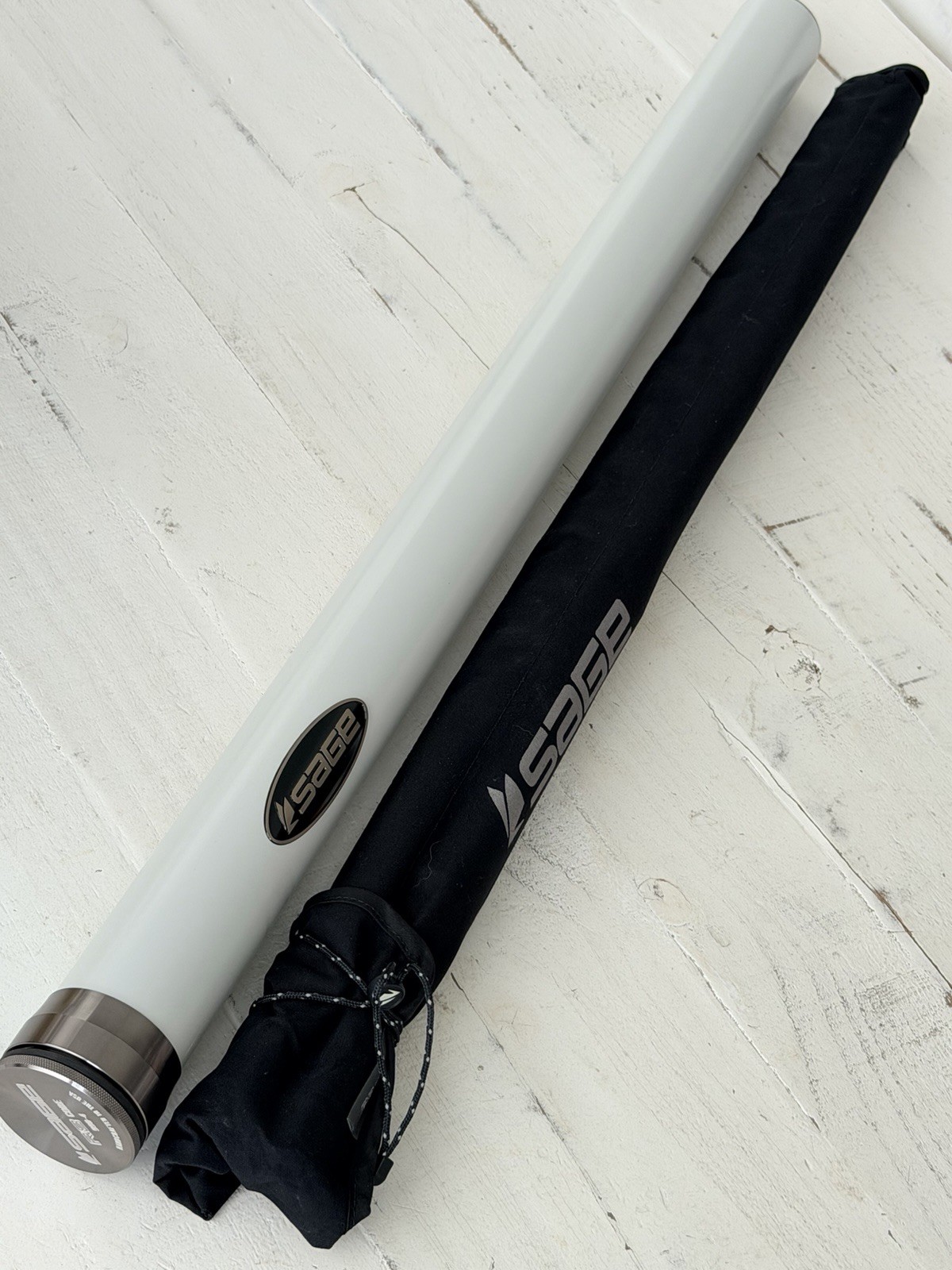 **BEAUTIFUL** 🔥 SAGE R8 Core 9wt. 9’ft~4Pc FlyRod!! 🔥~LEGENDARY~🔥