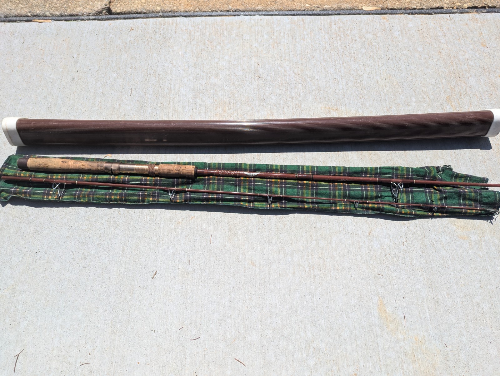 Vintage Fenwick PLS65 Spinning Rod 6’6” Graphite 6–10lb w/ Tube & Plaid Sock