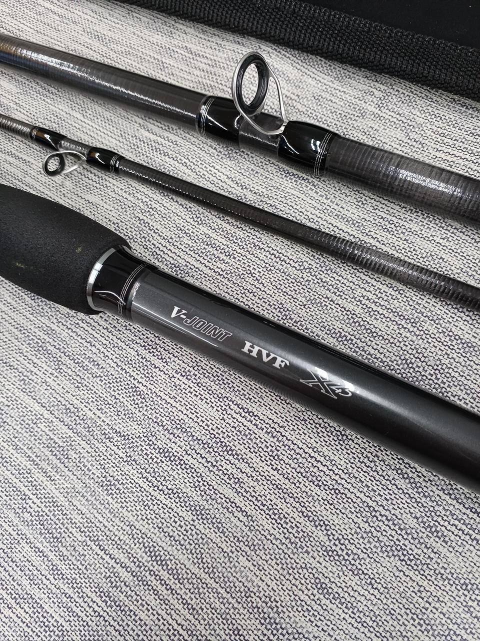 Daiwa Phantom Liberalist 8’0″ Bass Fishing Rod 3-Piece, Medium Power