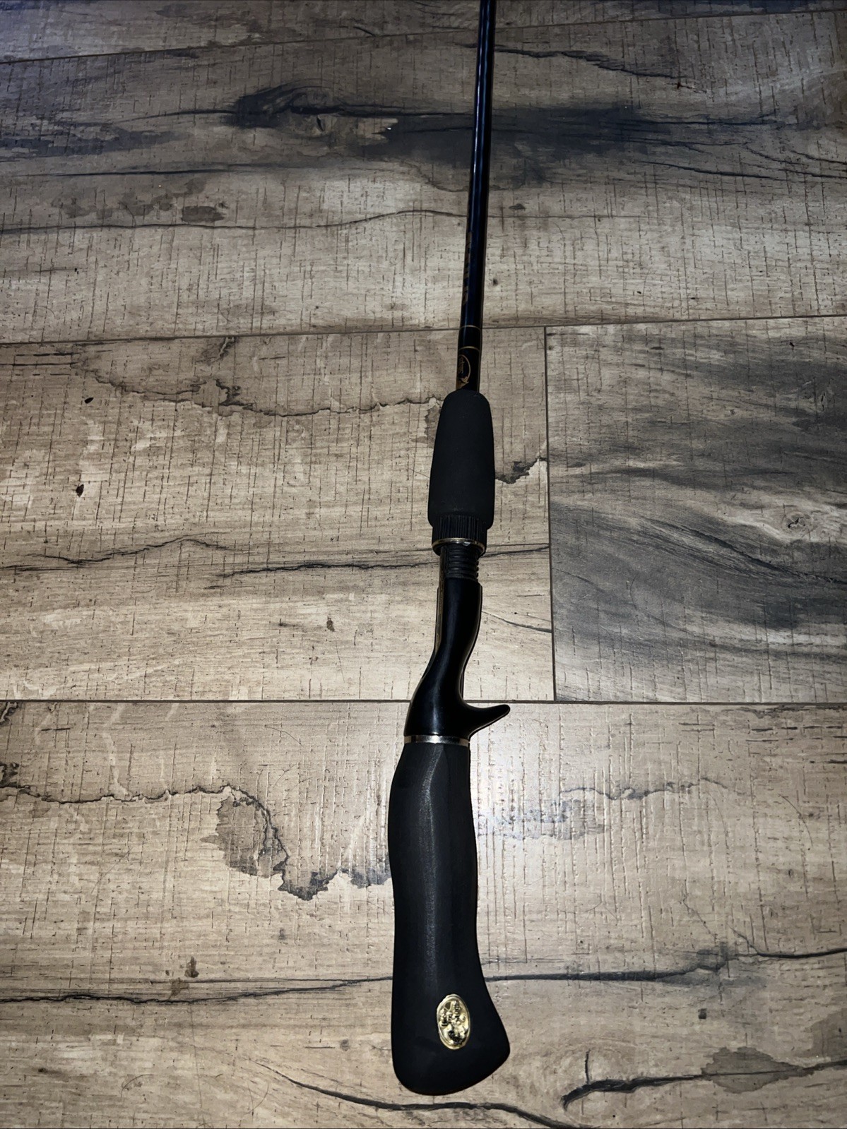 Bass Pro Shops Spiral Graphite 6’ Baitcasting Fishing Rod S60M Medium Action 1pc