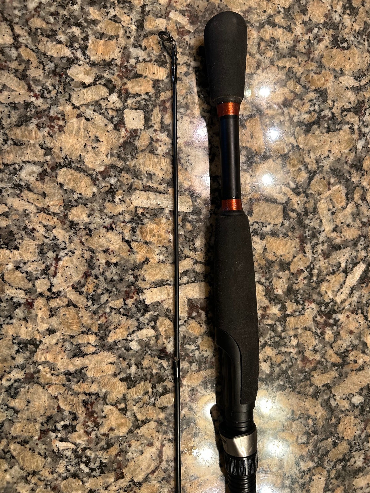 South Bend R2F AL-562/MLS 5’6″ 2 PC Med-Light Spinning Rod, 6-10lb, 1/8-5/16oz