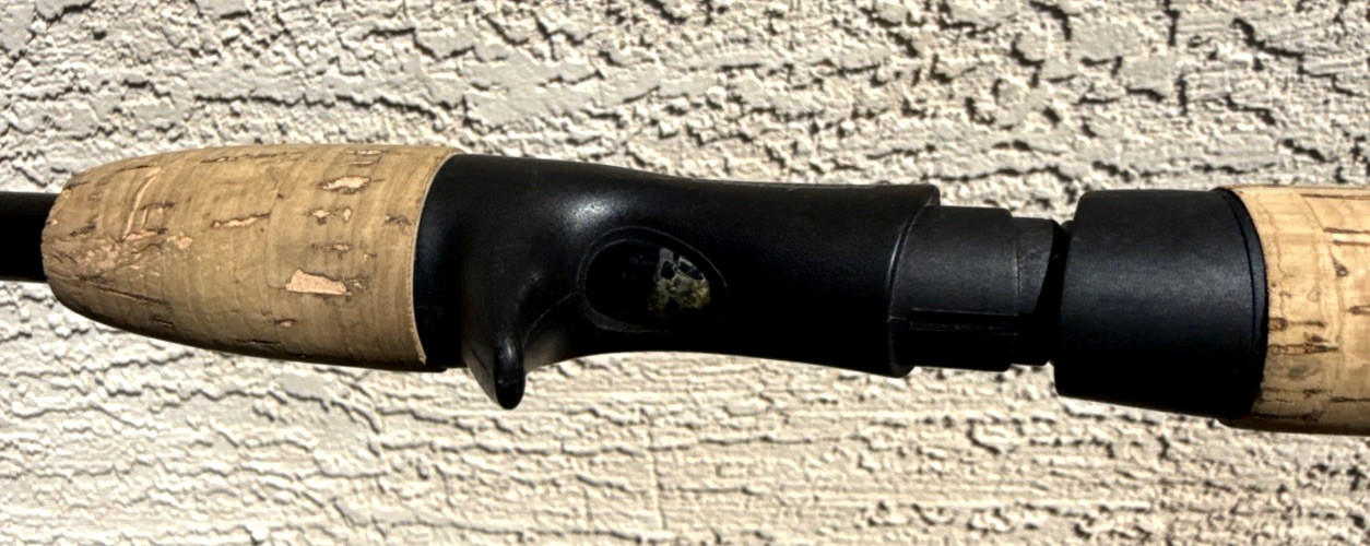 Shakespeare Conquest 2 Piece Fishing Rod 6’0” (6-12 lb) Medium CONSC 60 2M