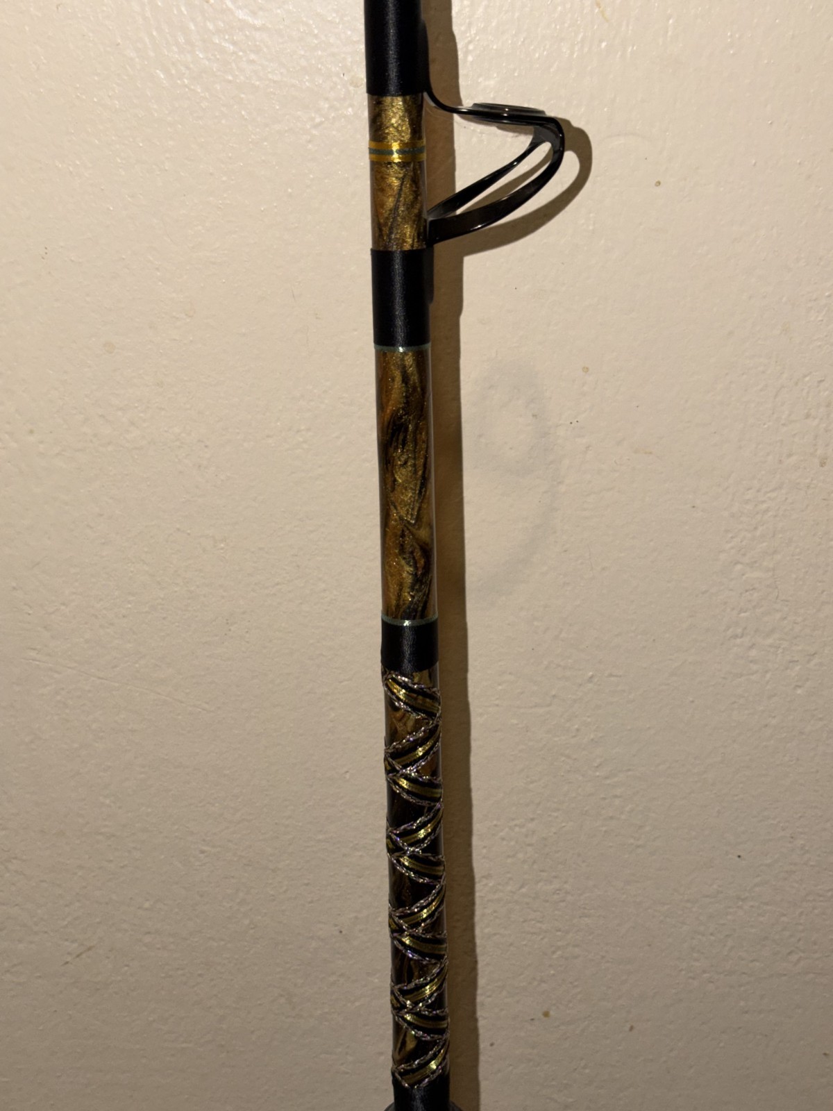 CUSTOM CONVENTIONAL ROD 7′ BLACK/GOLD SILVER MARBLE 15-30 LB TURBO NEW