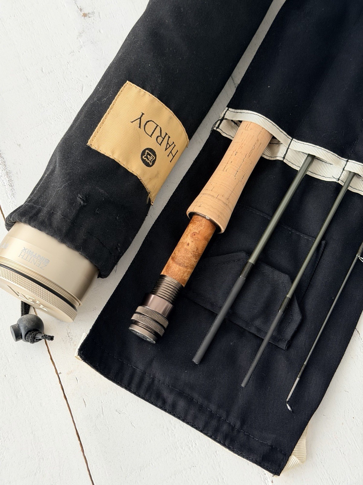 **BEAUTIFUL** 🔥HARDY ZENITH 5wt. 8’6”in~4pc Fly Rod!! 🔥~LEGENDARY~🔥