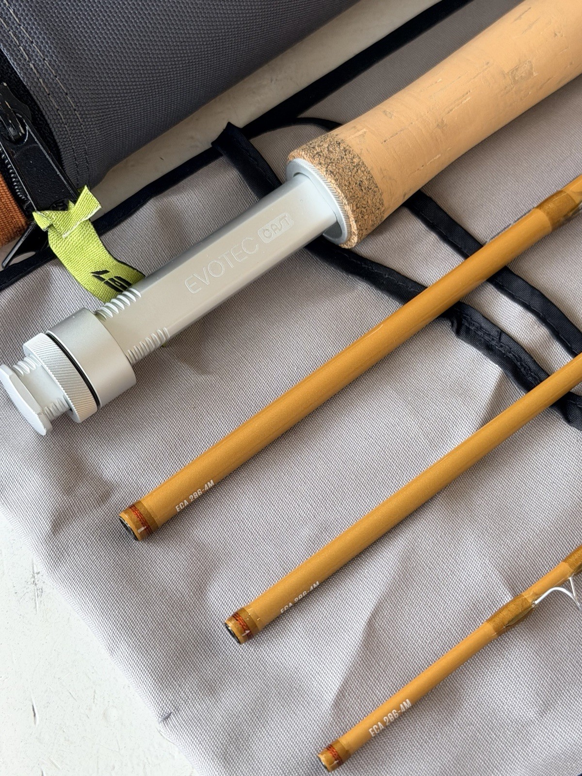 **BEAUTIFUL**🔥 LOOP EVOTEC Cast 2wt. 8’6”in/4pc Flyrod!! 🔥~LEGENDARY~🔥