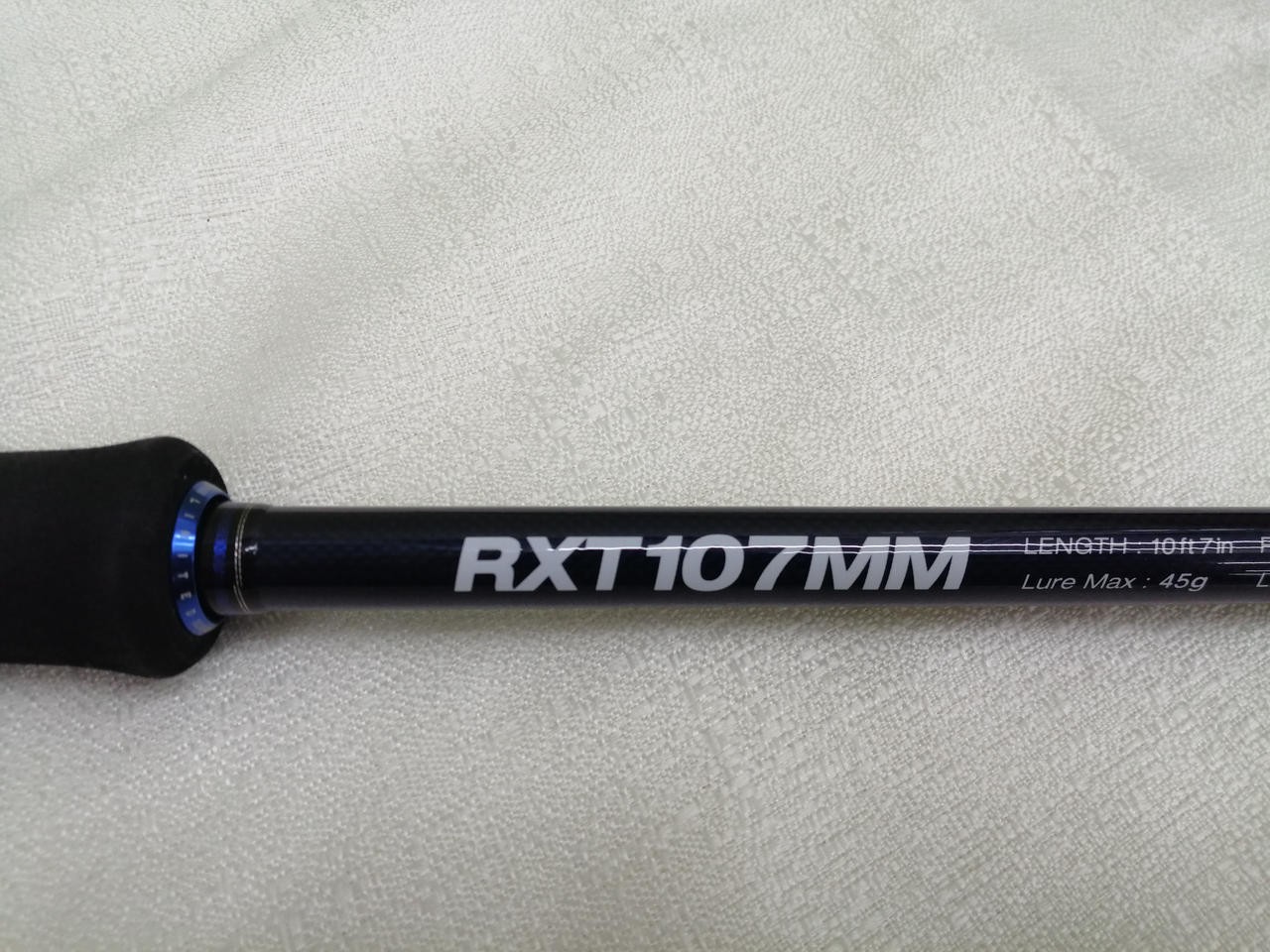 ECLIPSE Rexeater 107mm Sea Fishing Rod 10ft 7in, 2-Piece, 183g, Case Included