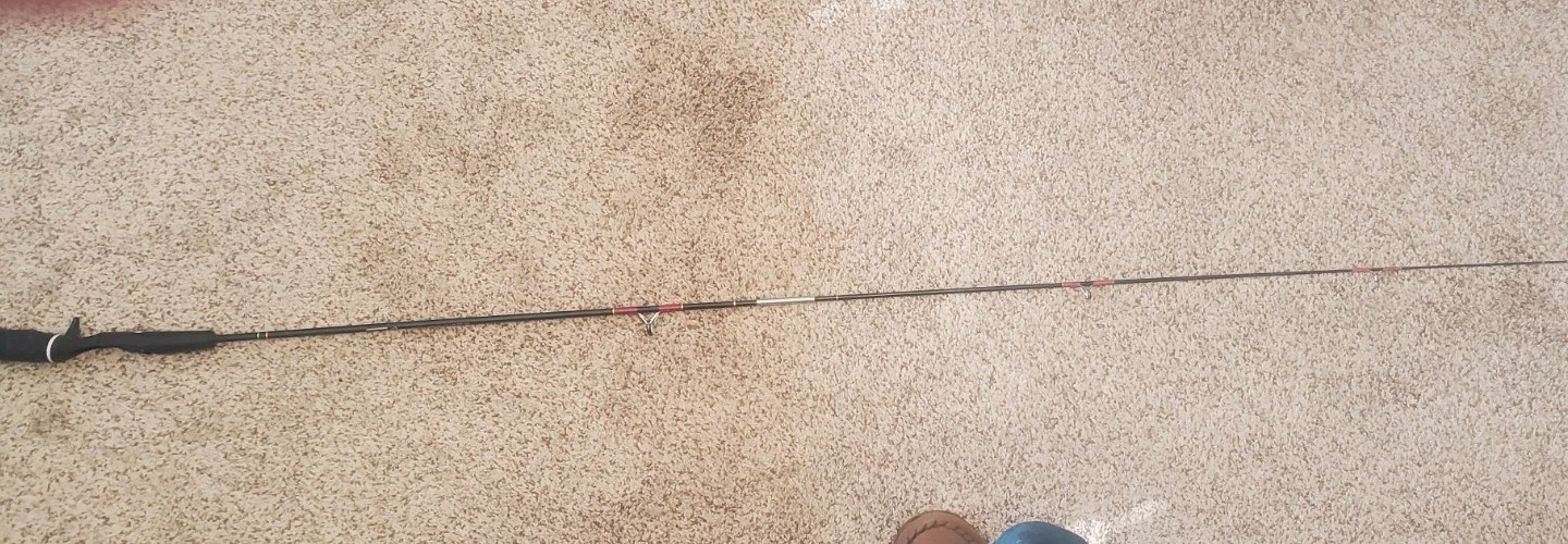 Shakespeare Sturdy Stik Casting Fishing Rod SC125 5.5′ Medium Action 2 Piece