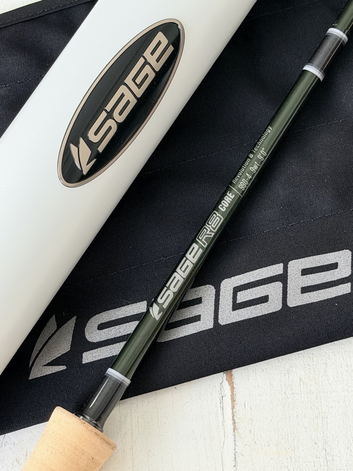 **BEAUTIFUL** 🔥 SAGE R8 Core 9wt. 9’ft~4Pc FlyRod!! 🔥~LEGENDARY~🔥