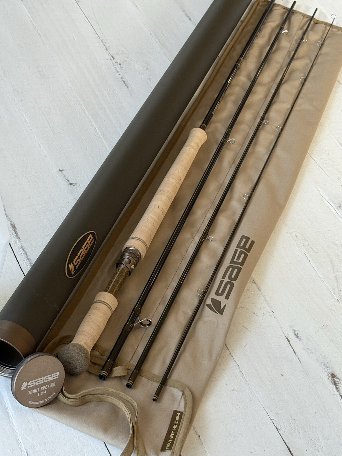 **BEAUTIFUL**~NEW~ SAGE TROUT SPEY HD 2wt 10’9”in FLY Rod!!🔥~LEGENDARY~￼￼