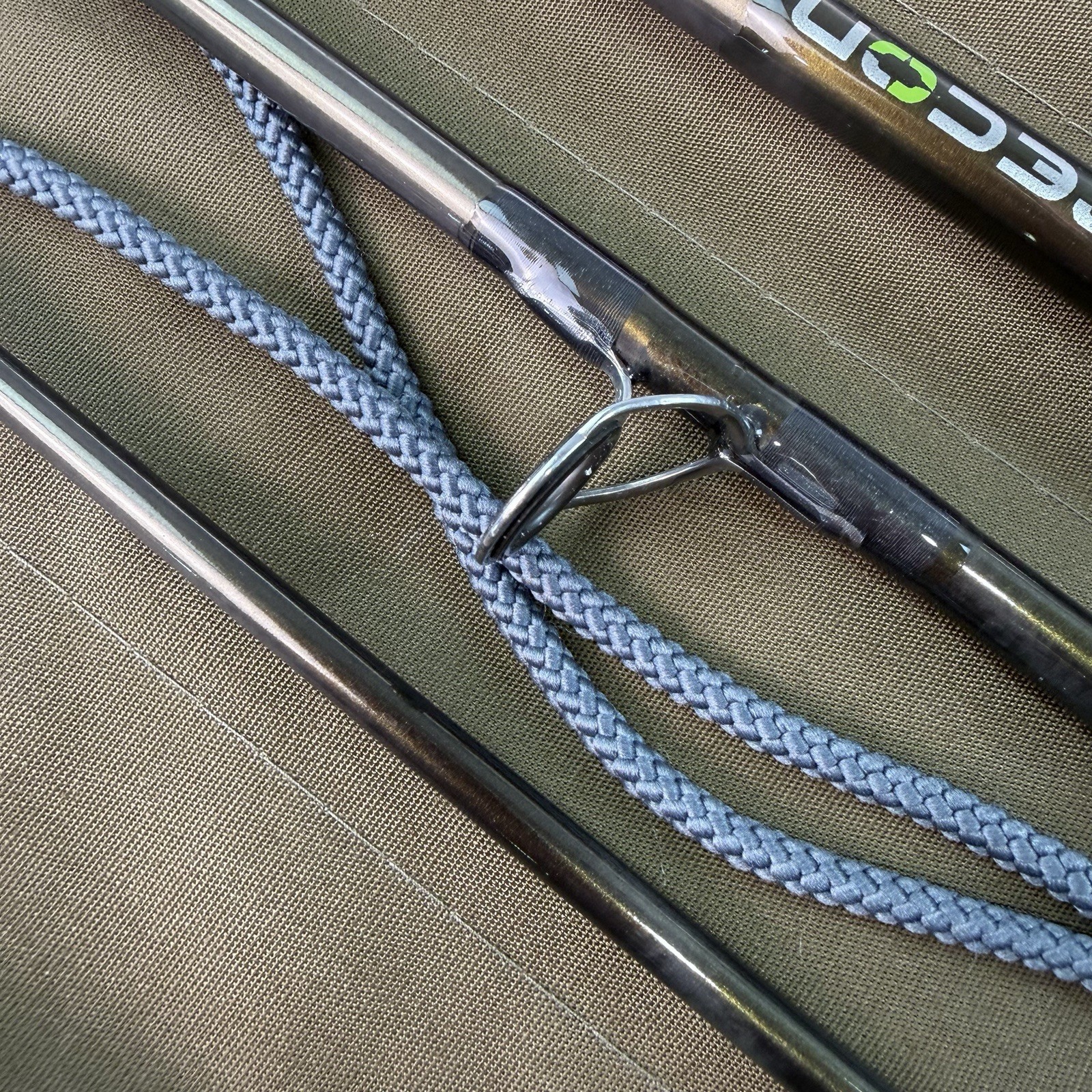 Orvis Recon Fly Fishing Rod 9’ 9wt 4pc Mod Action w Tube & Sock Excellent Y217