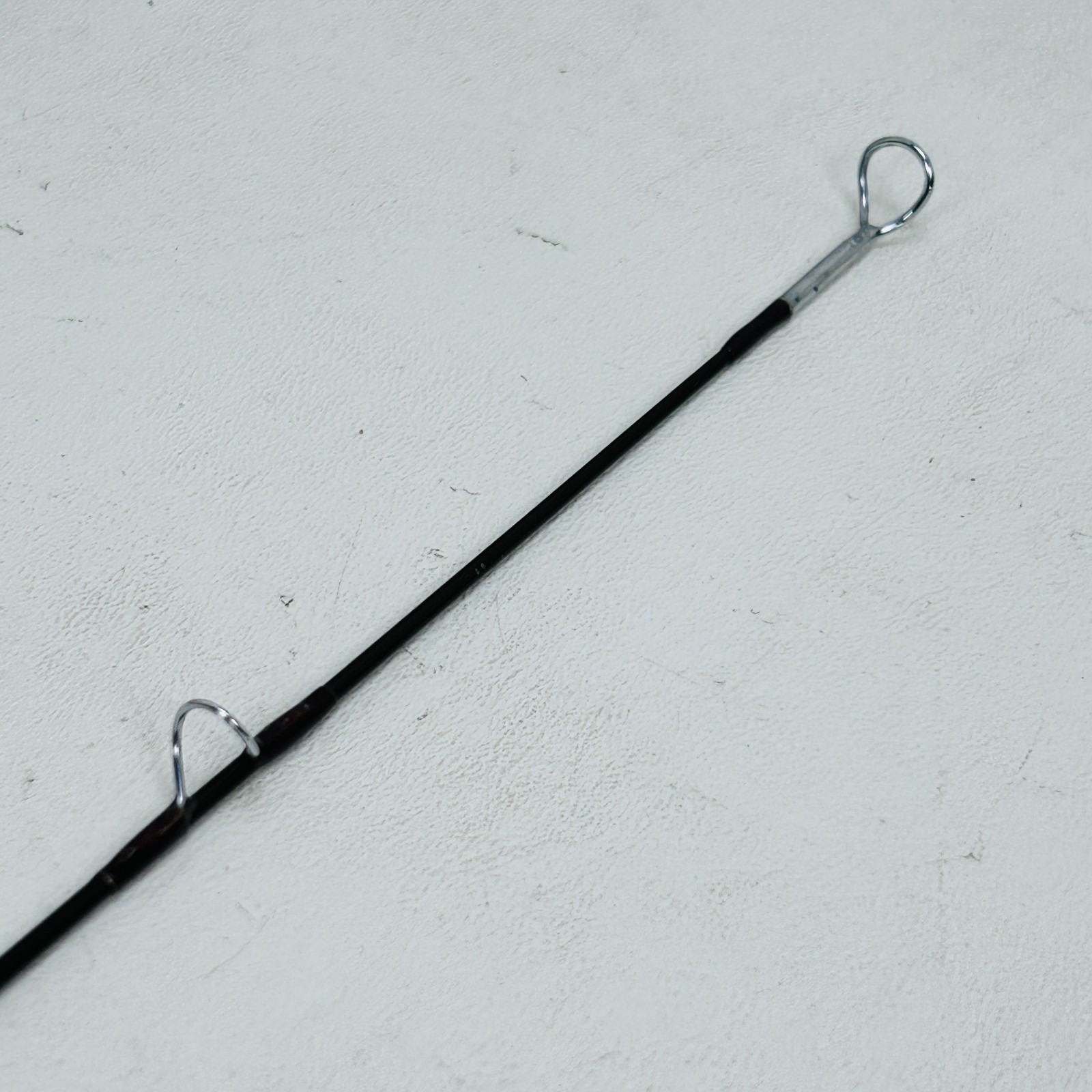 Sage 890RPL Graphite III 9 Ft 8 wt 3.5 Oz 2 Pc Graphite Flyrod