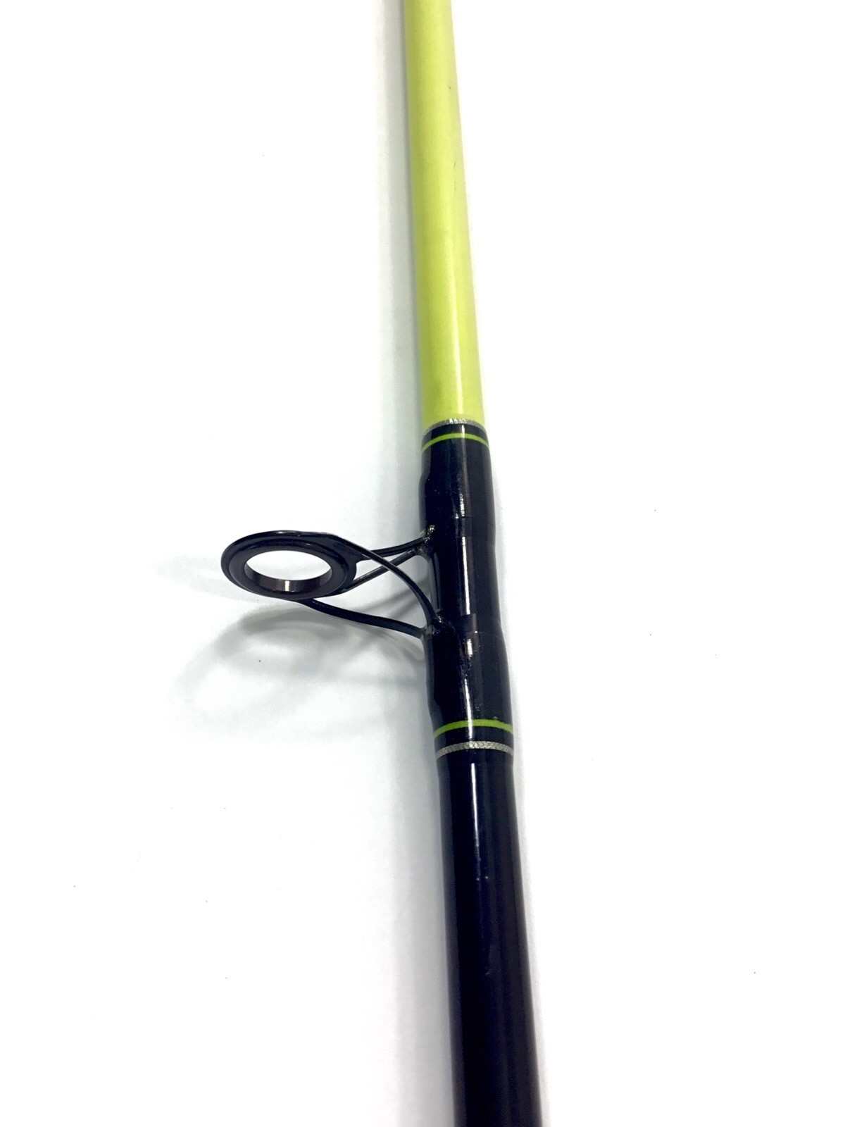 Bass Pro Shops CB100080MH Cat Buster 10′ 2 Pc. Surf Spinning Fishing Rod CLEAN