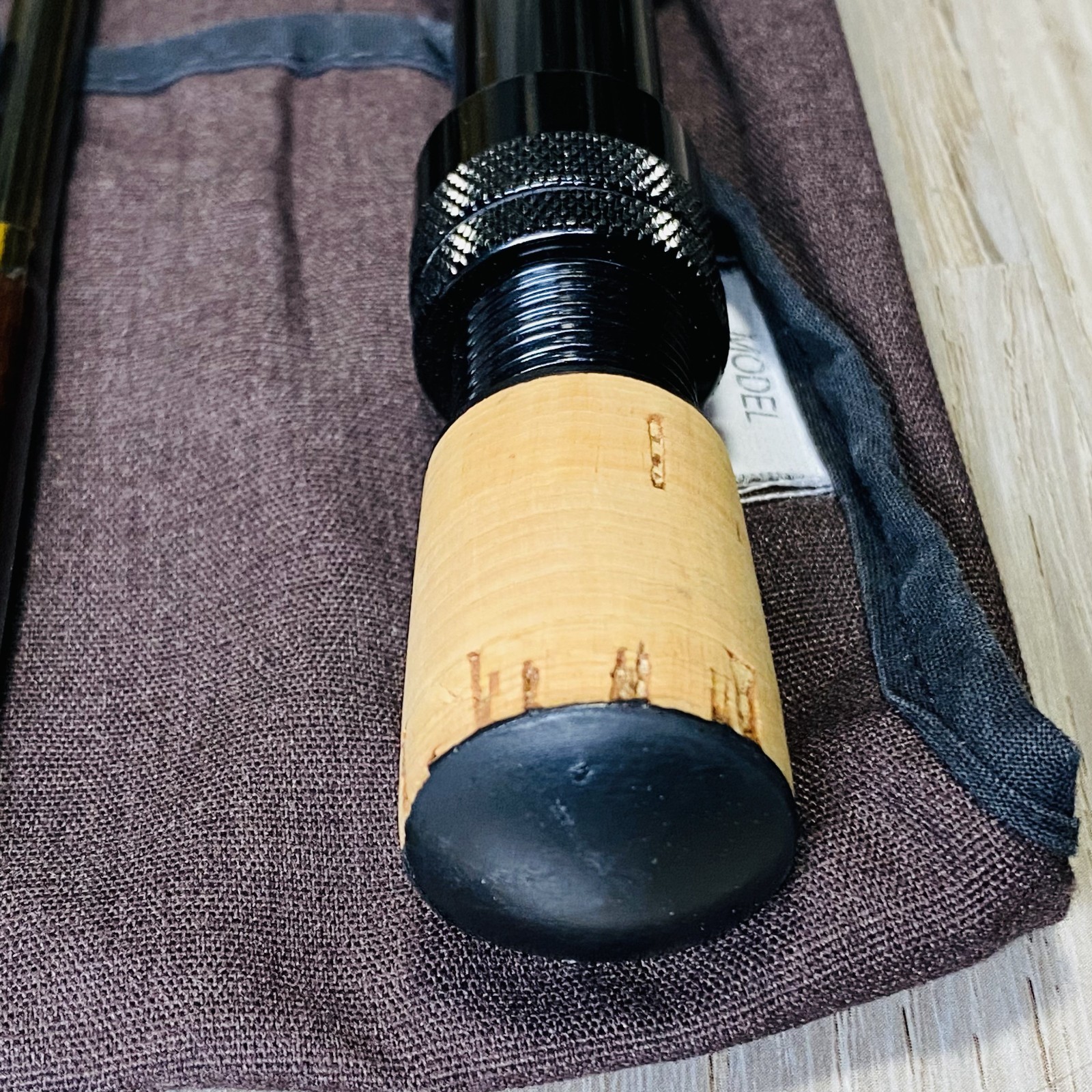 Sage Graphite III 890-3 RPLX 8wt 9’0″ Fly fishing rod w/Sock