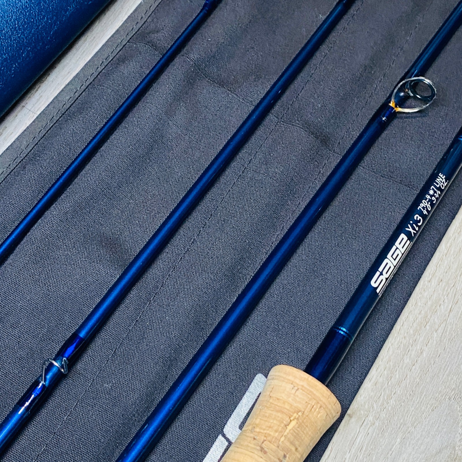 SAGE Xi3 790-4 7wt 9’0″ Salt Water Fly Rod w/Tube sock Excellent