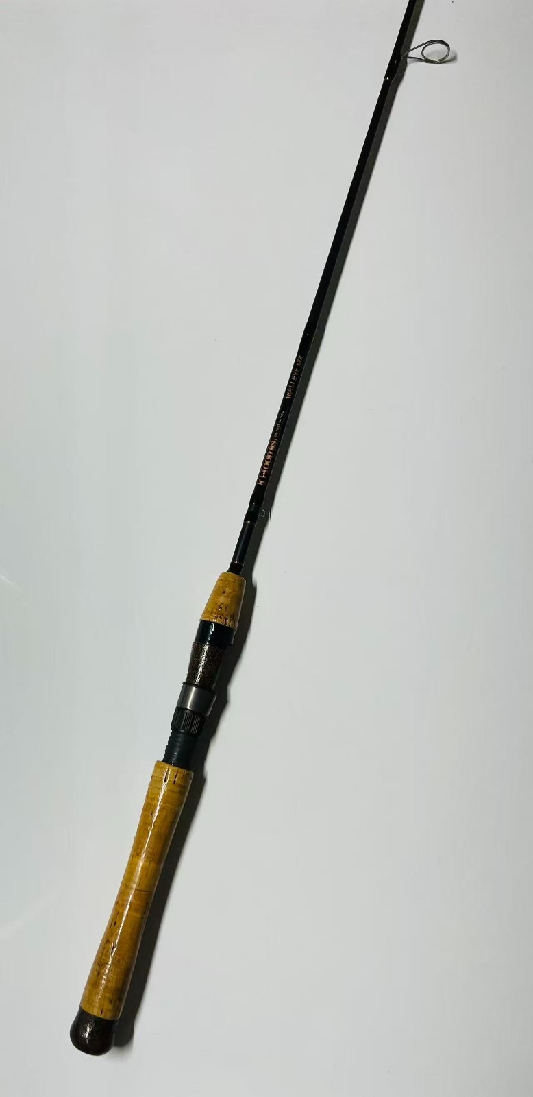 G Loomis GLX Walleye WJR 751S 6′ 3″ Mag-Light Spinning Rod-Excellent Condition