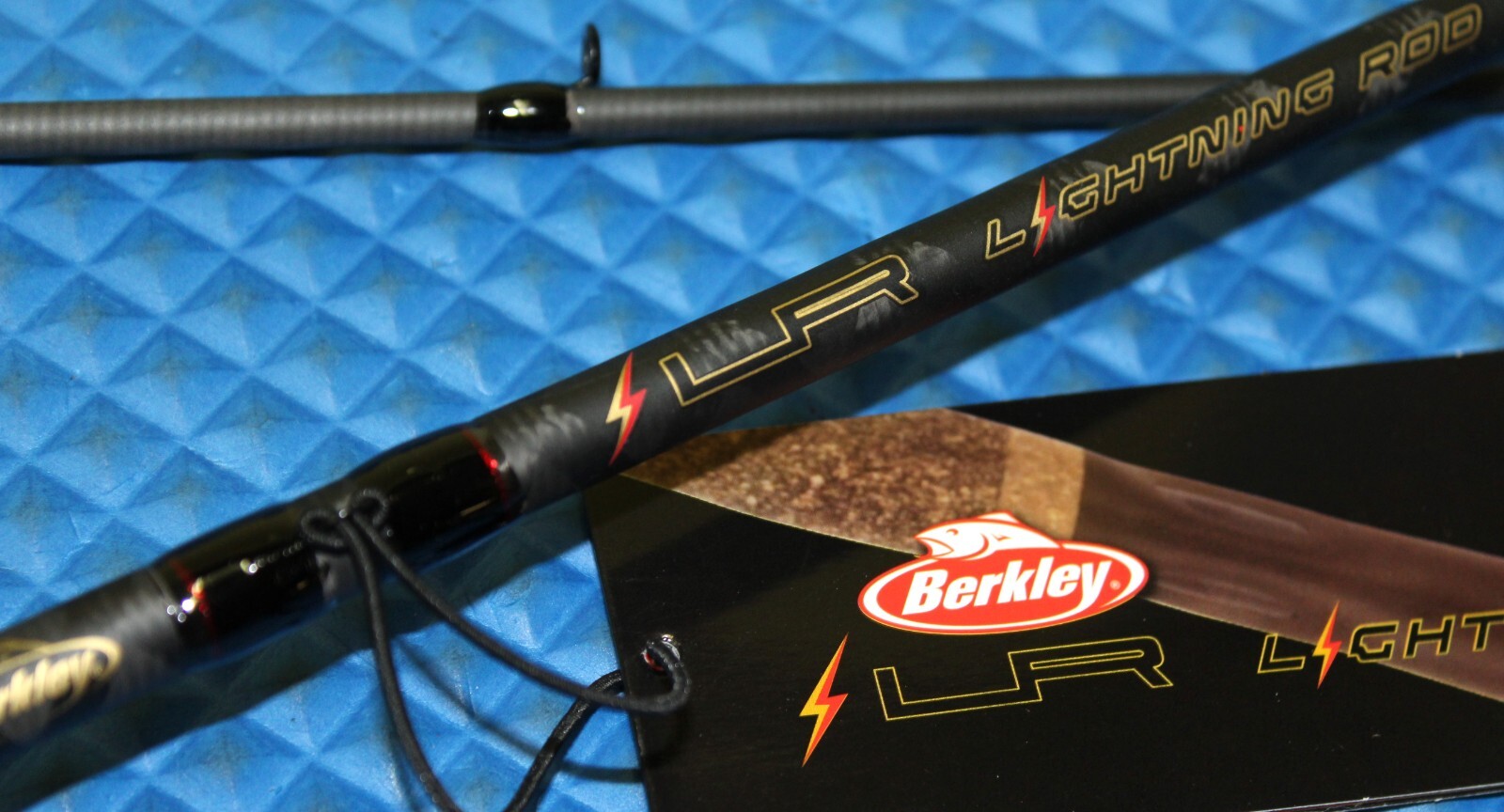 Berkley Lightning Rod Casting 7′ 0″ 2-Piece Medium BCLR702M 1429004
