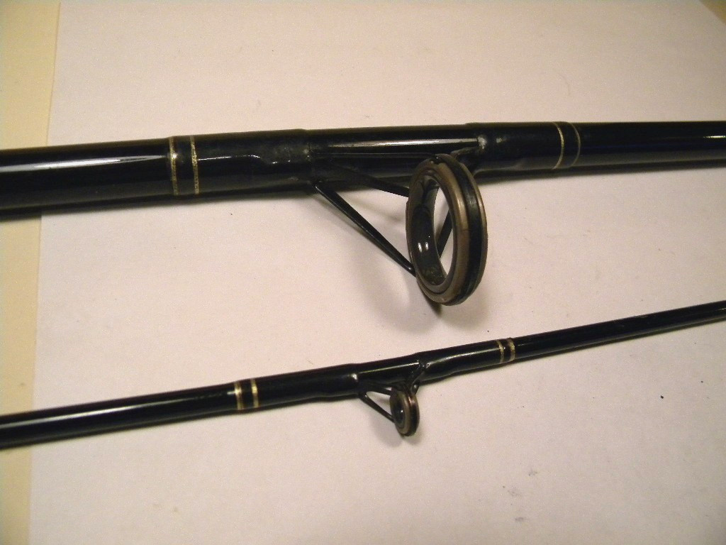 South Bend Black Beauty Salmon/Steelhead 3774 medium 8’3″ spinning rod