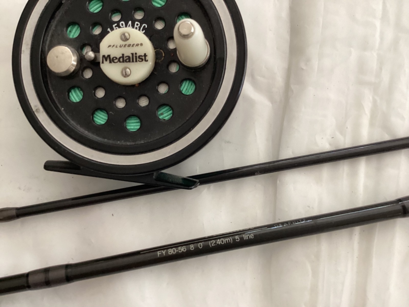 PFLUEGER MEDALIST 2 PIECE GRAPHITE FLY ROD Model FY 80-576 8FT. 5 LINE-NEW