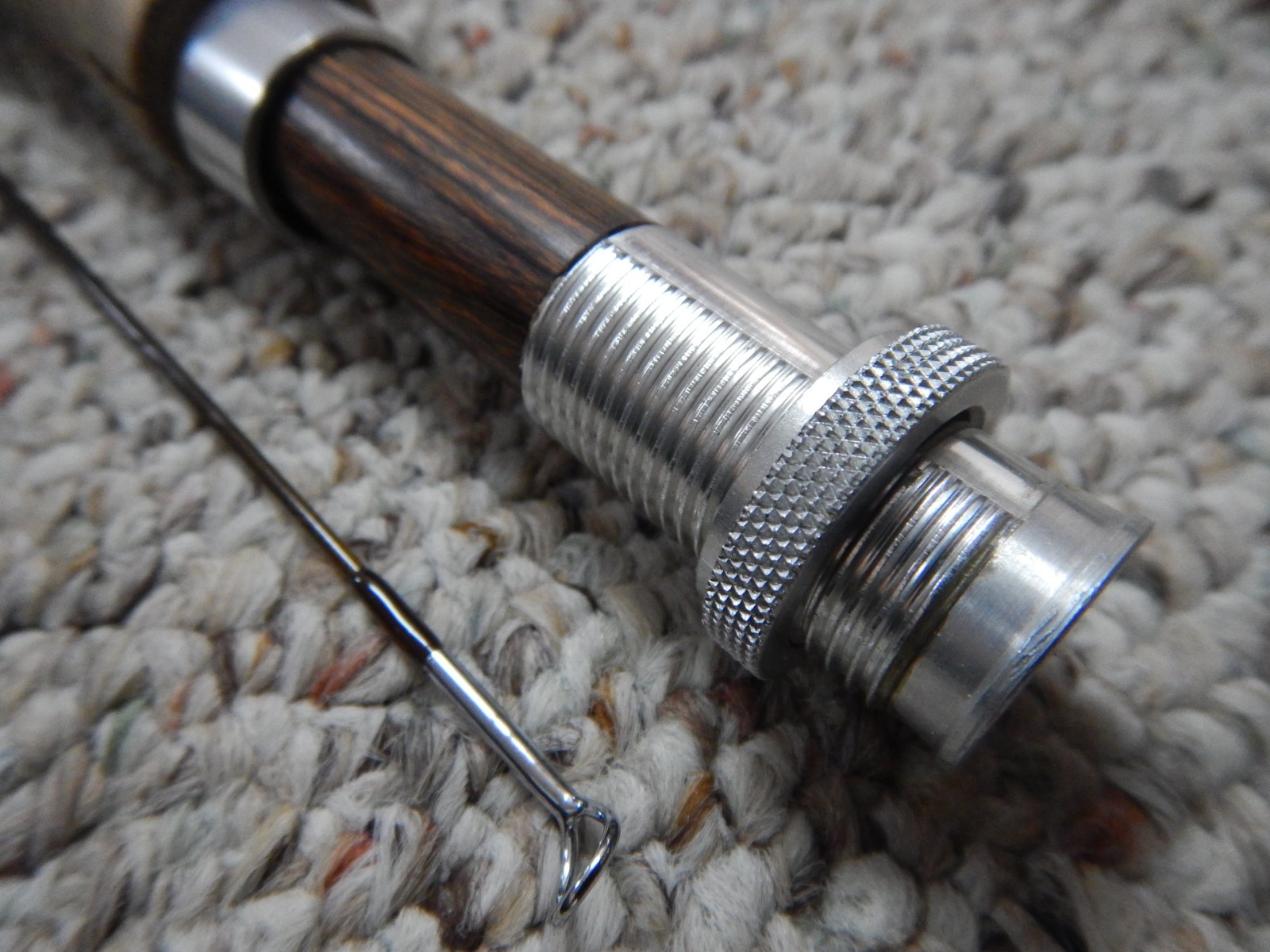 SAGE Graphite 590GFL 9’ 2pc 5wt Fly Rod W/DB Dunn Case The rod is Near Mint !!!