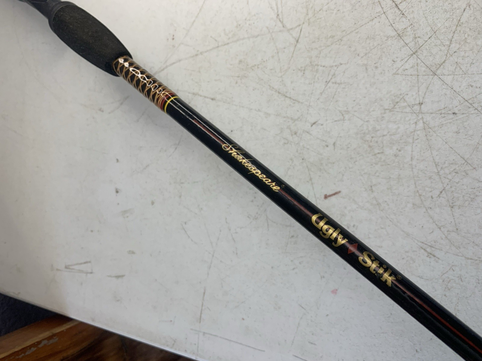 Vintage Ugly Stik Baitcasting Rod BCL 1100 6 ft Medium Action 1 Piece 12-20 Lb.