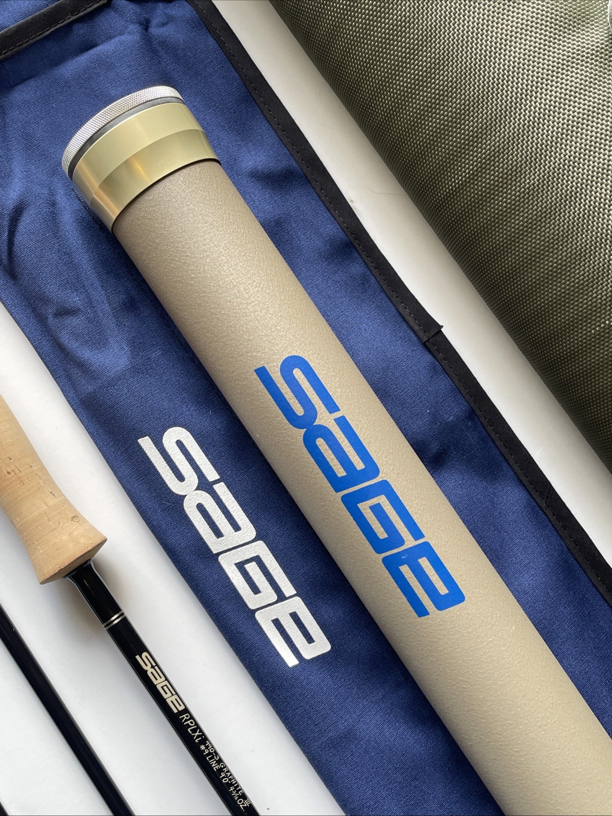 Sage RPLXi 990-3 Graphite III Fly Rod. 9’ 9wt. W/Tube Travel & aluminum