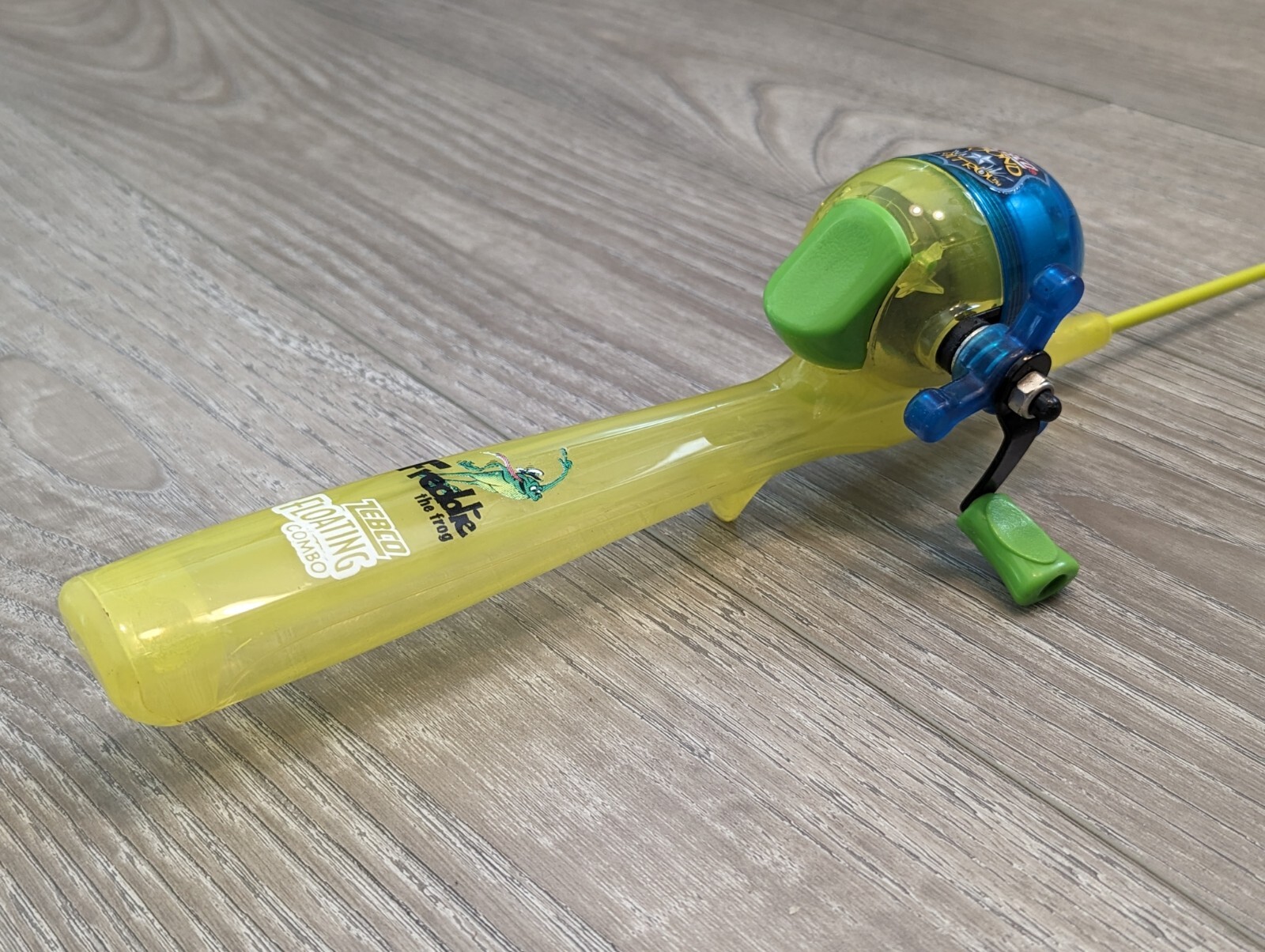 Zebco Floating Combo Pond Patrol Kids Spincast Reel Fishing Rod