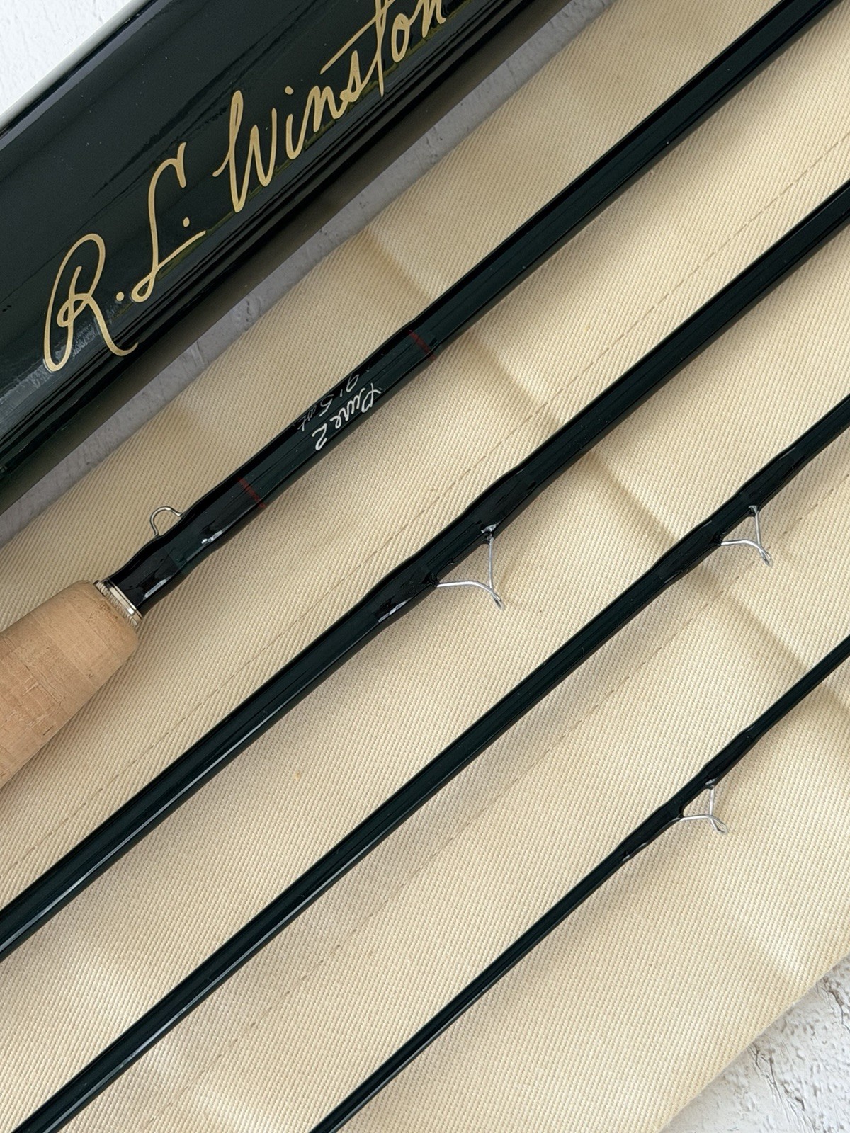**BEAUTIFUL** 🔥 R L WINSTON PURE 2. 5wt. 9’ft~4pc FlyRod🔥~LEGENDARY~🔥