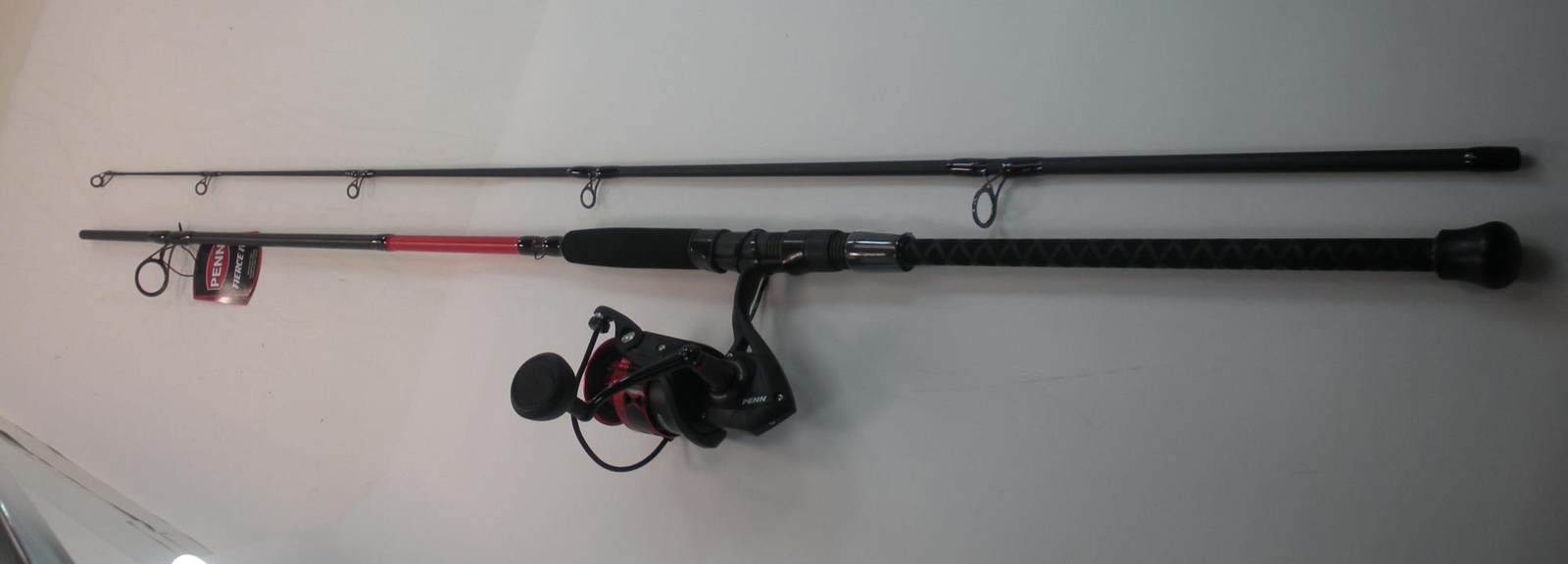 Penn 1558677 Frciv6000902mh Combo 6000 FierceIV Reel with 9ft MH Action Surf Rod