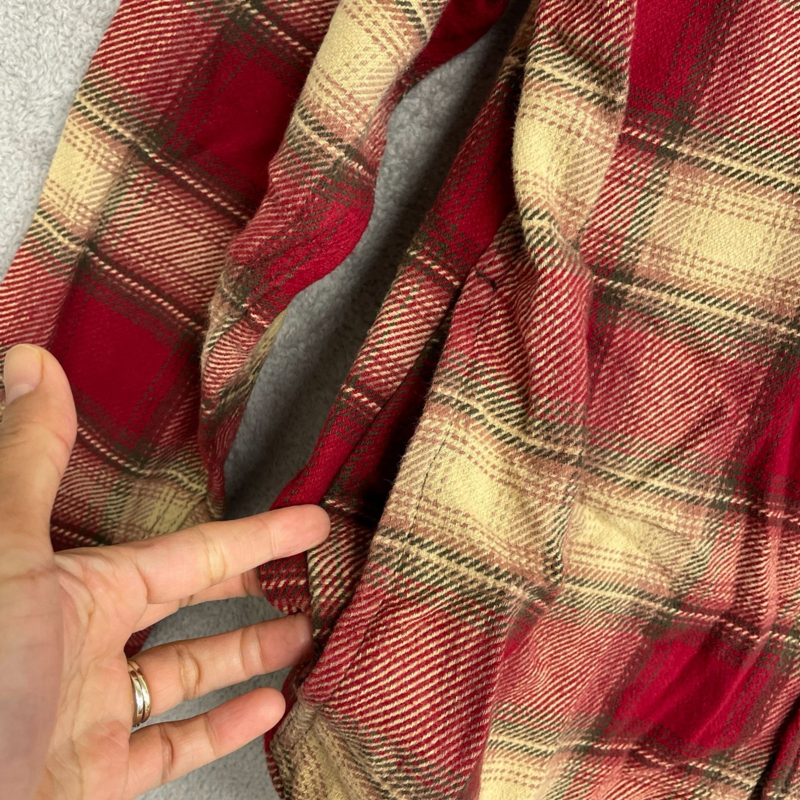 Orvis Men’s M Red Plaid Flannel Shirt Jacket Long Sleeve B1171